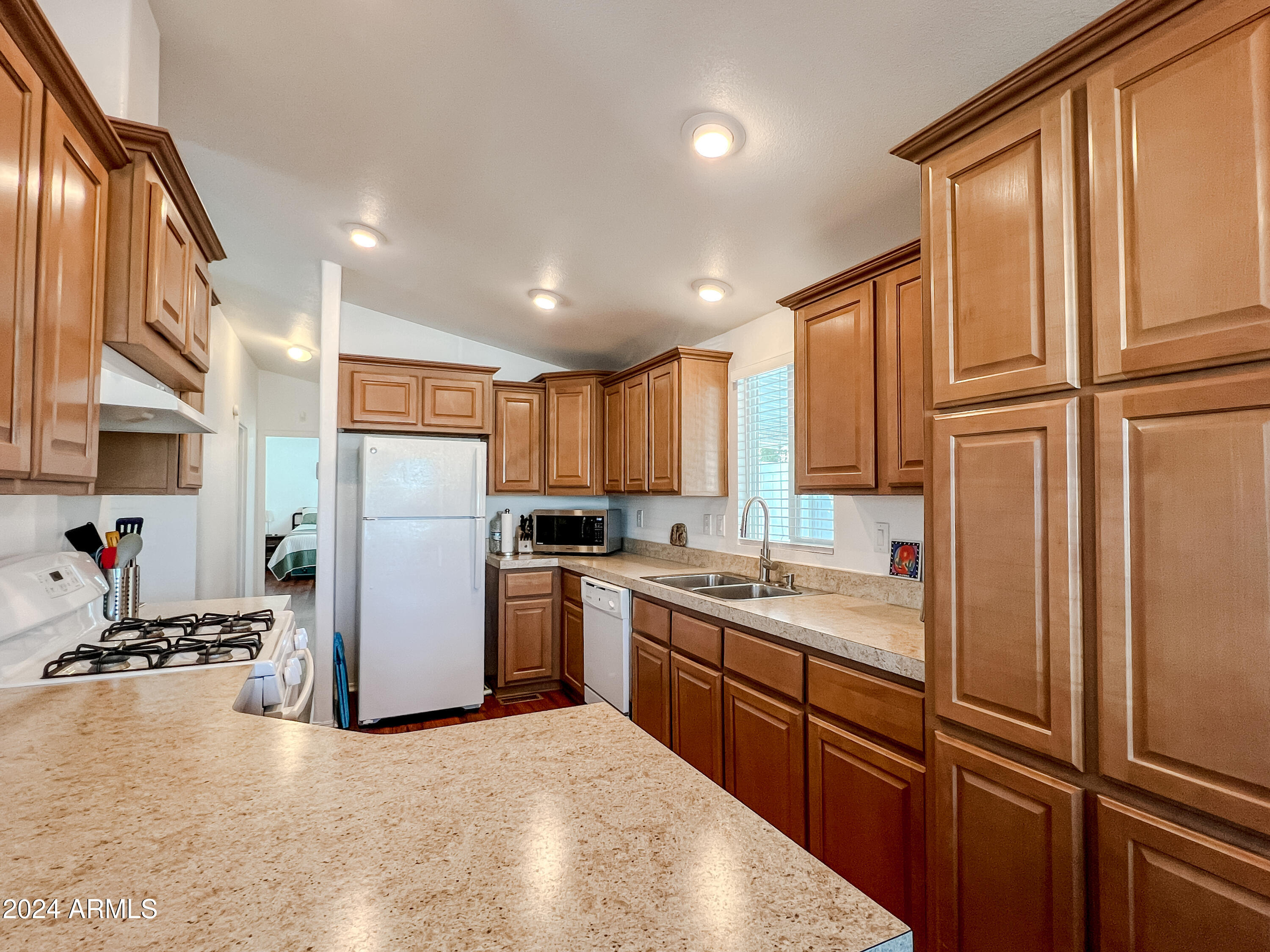 120 N VAL VISTA Drive # 60