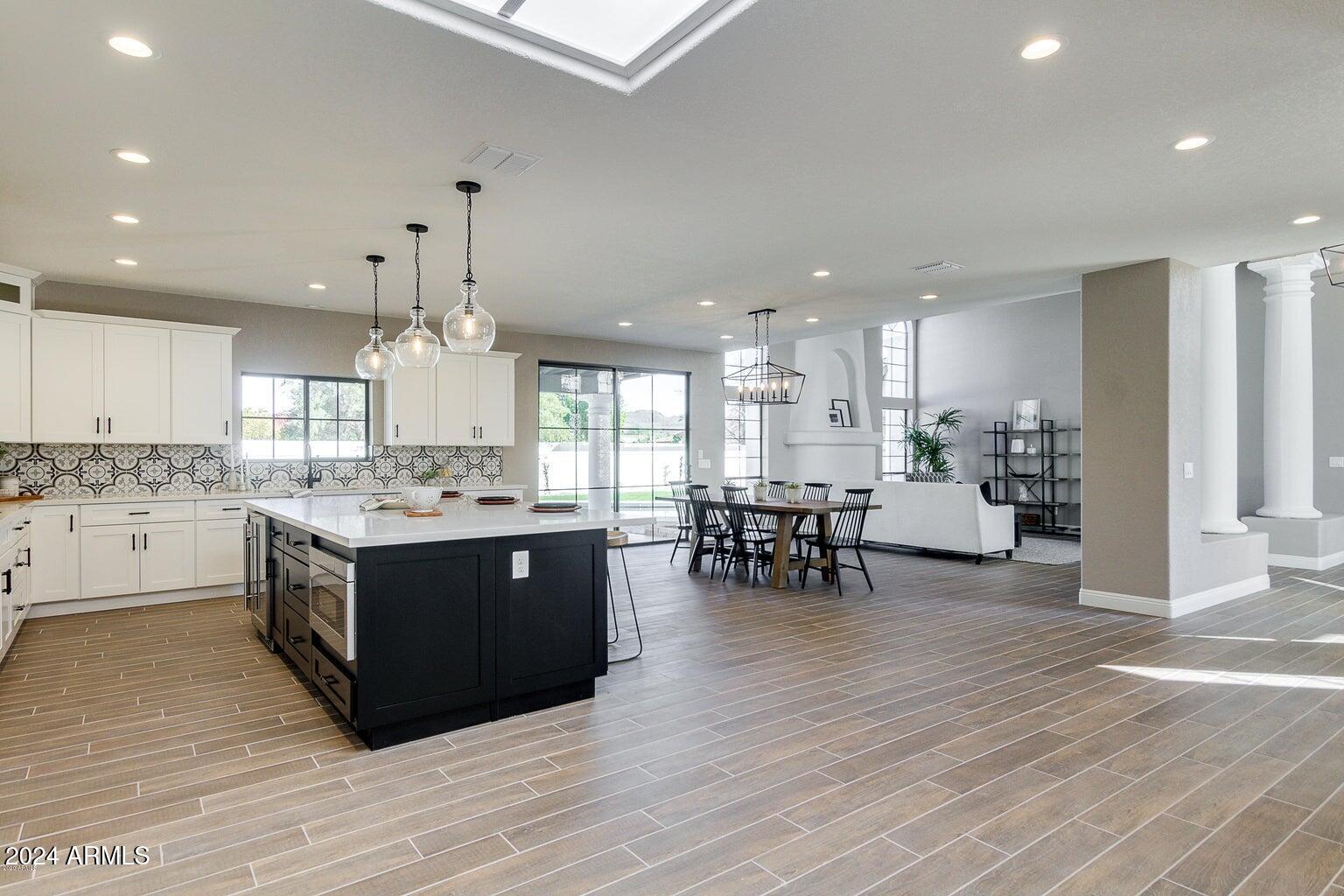 5612 W MISTY WILLOW Lane