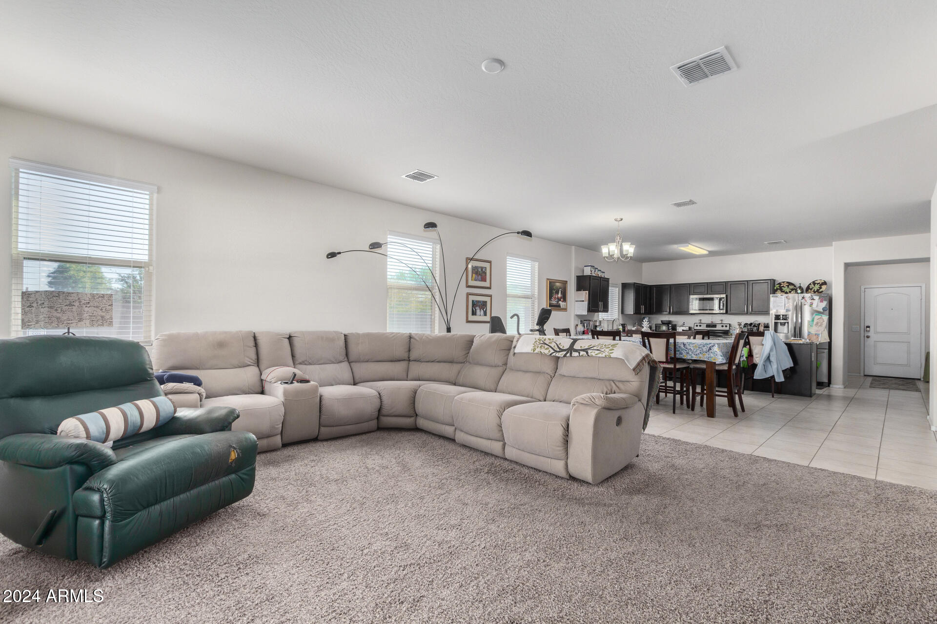 2826 W HIDALGO Avenue