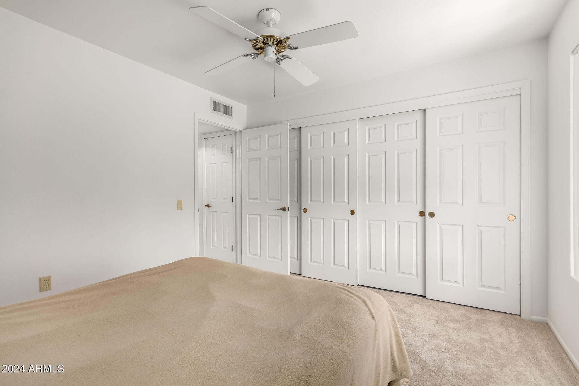 21630 N YELLOWSTONE Circle