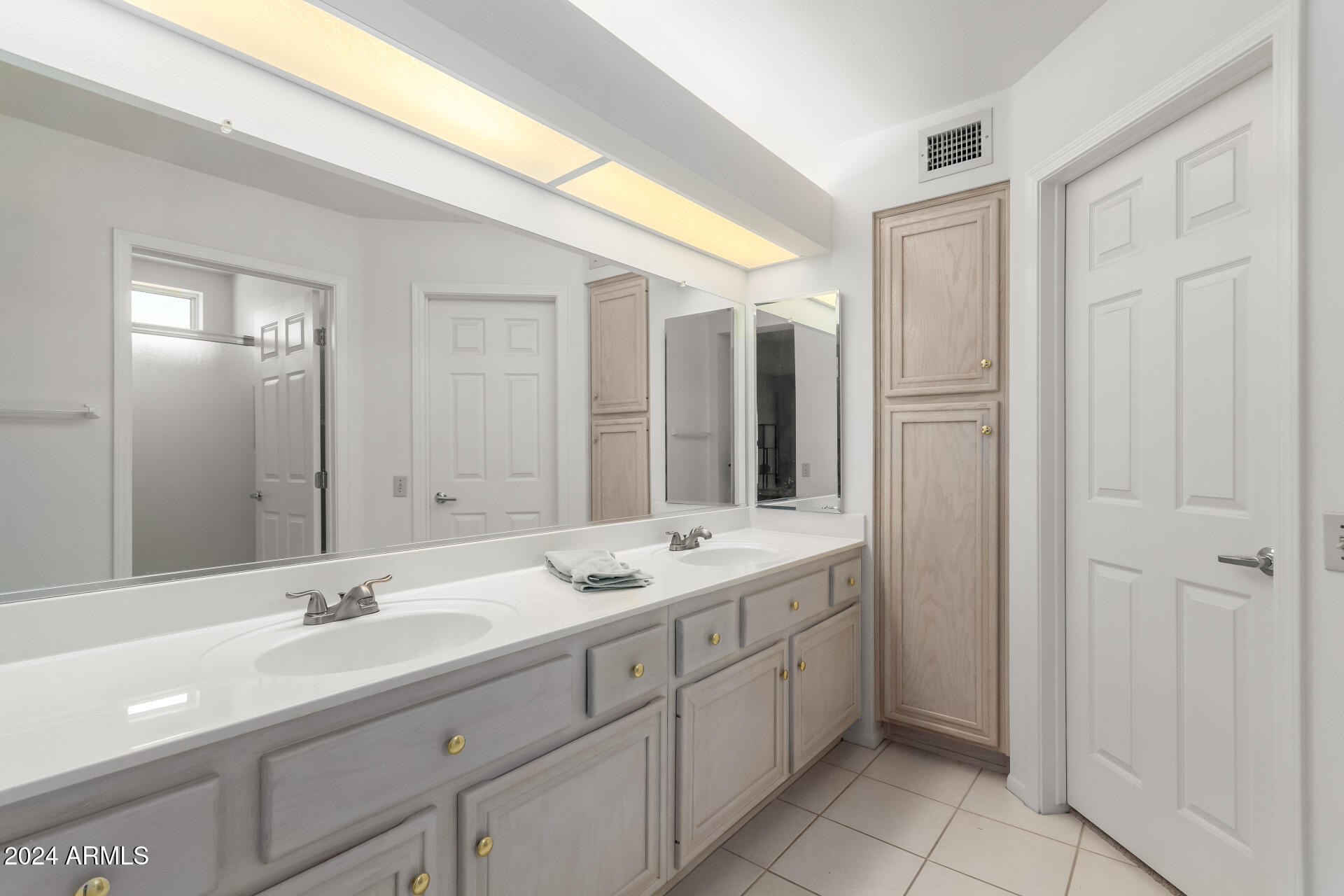 21630 N YELLOWSTONE Circle