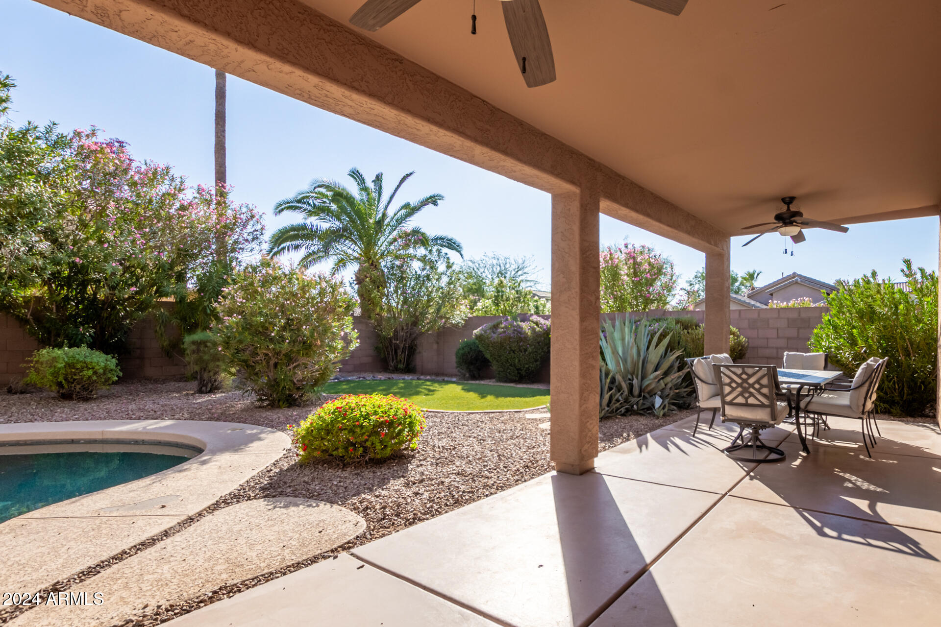 2813 E INDIAN WELLS Place