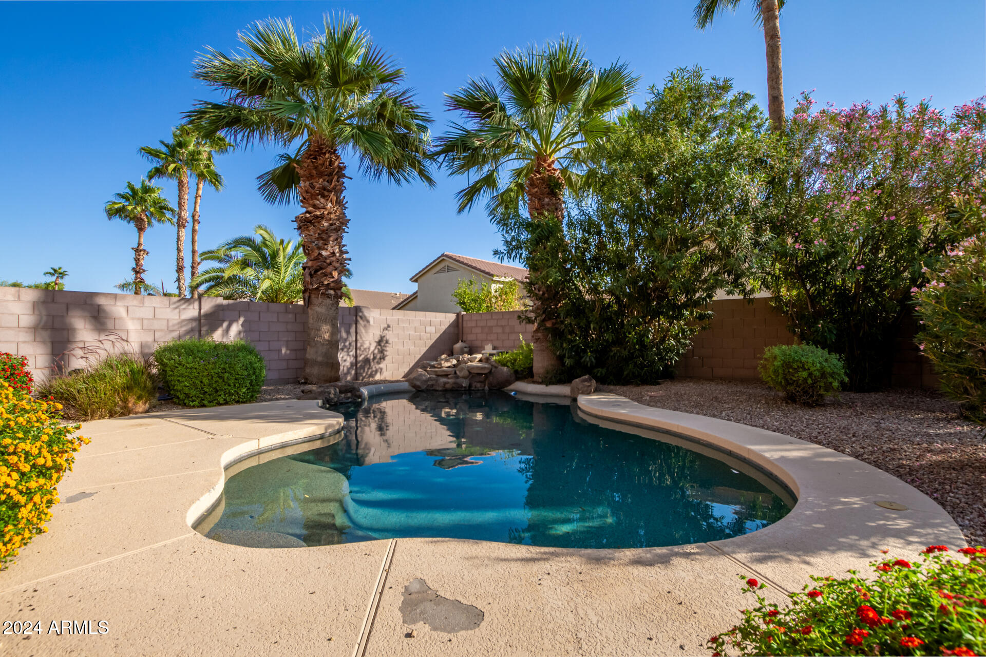 2813 E INDIAN WELLS Place