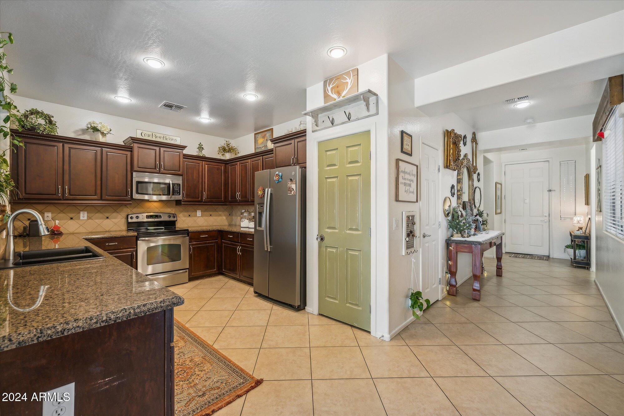 21429 E BONANZA Way