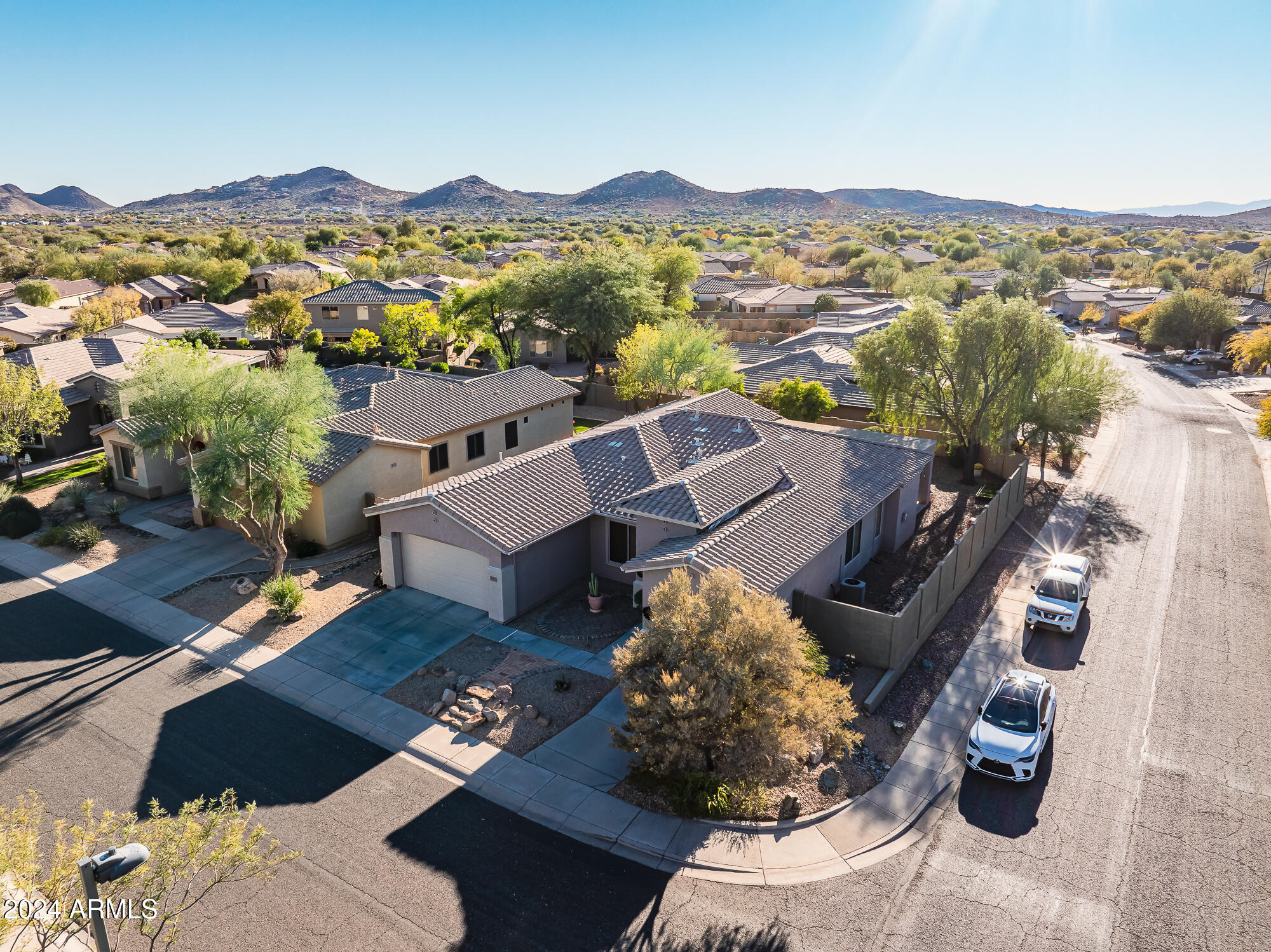 3041 W KELLER Drive
