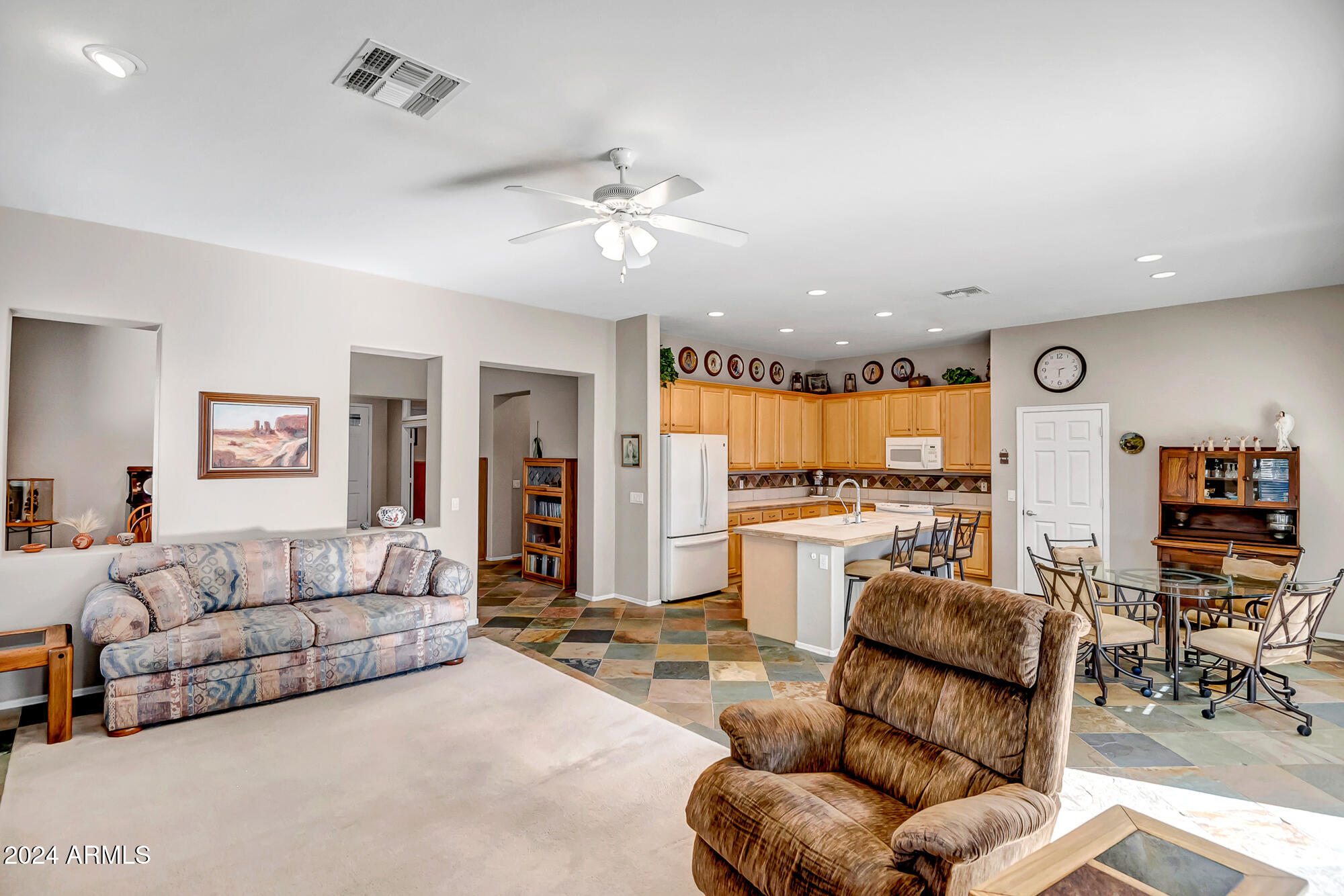 3041 W KELLER Drive