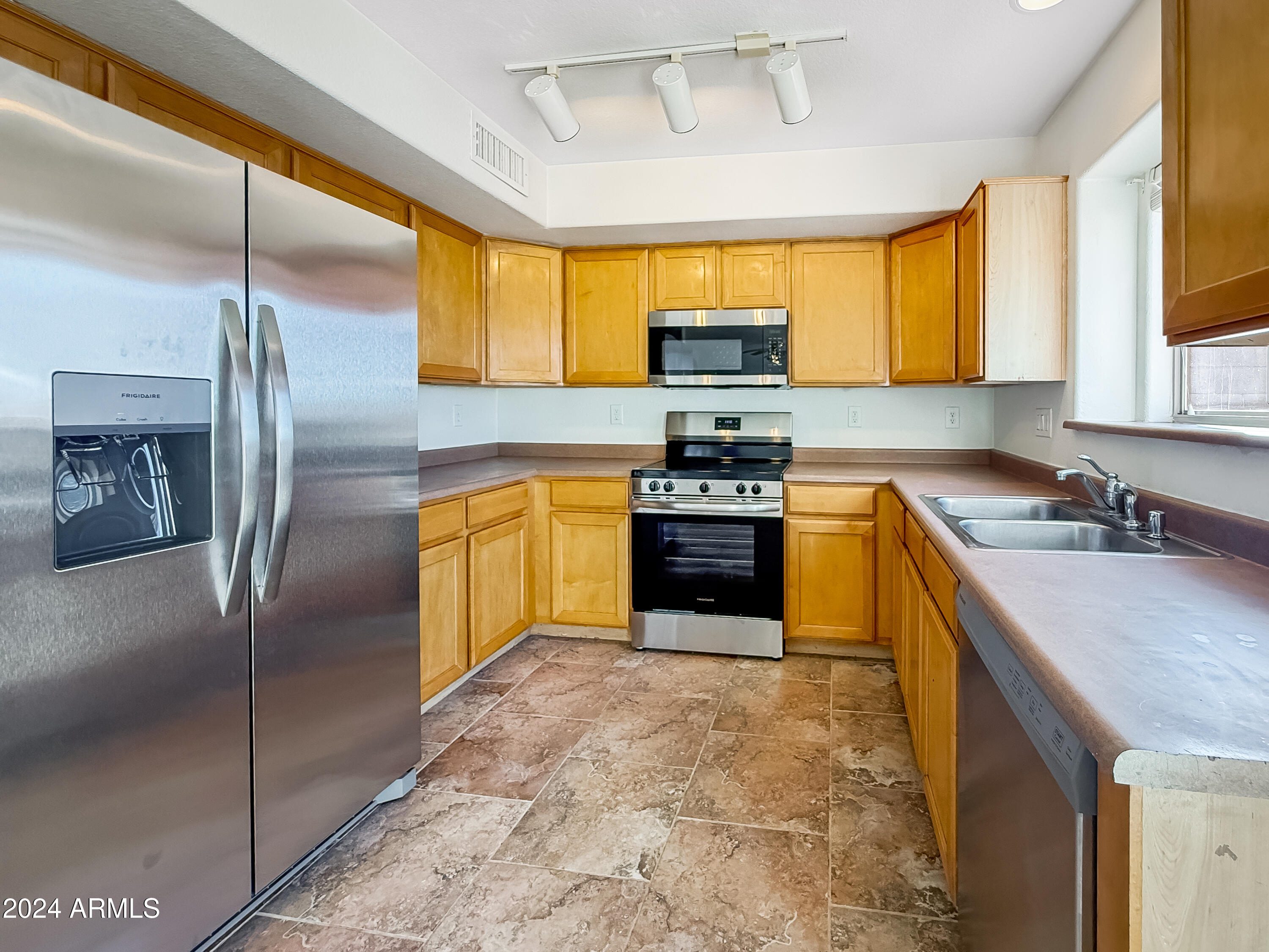 3805 E IRMA Lane