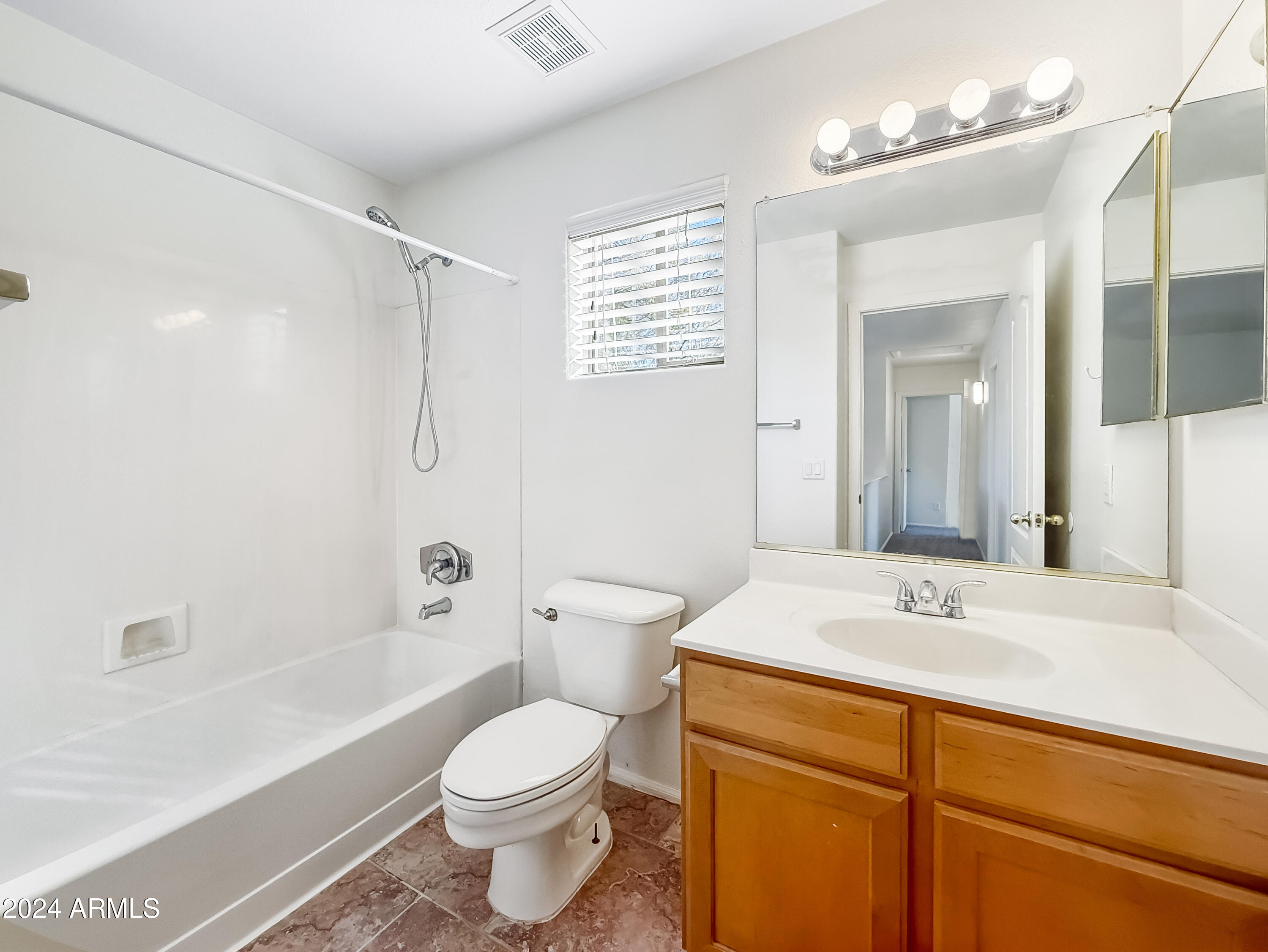 3805 E IRMA Lane