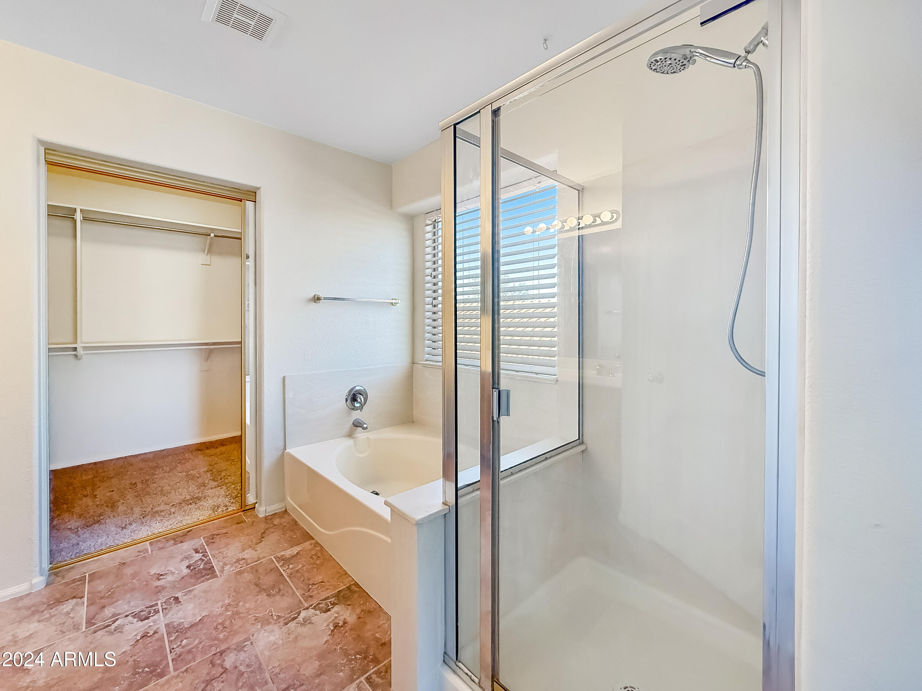 3805 E IRMA Lane