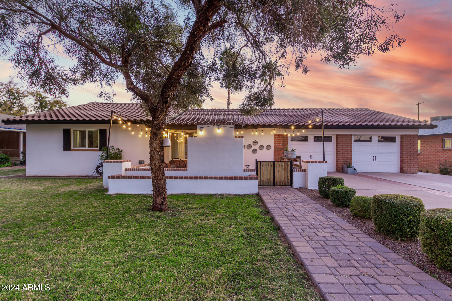 4721 E WILSHIRE Drive