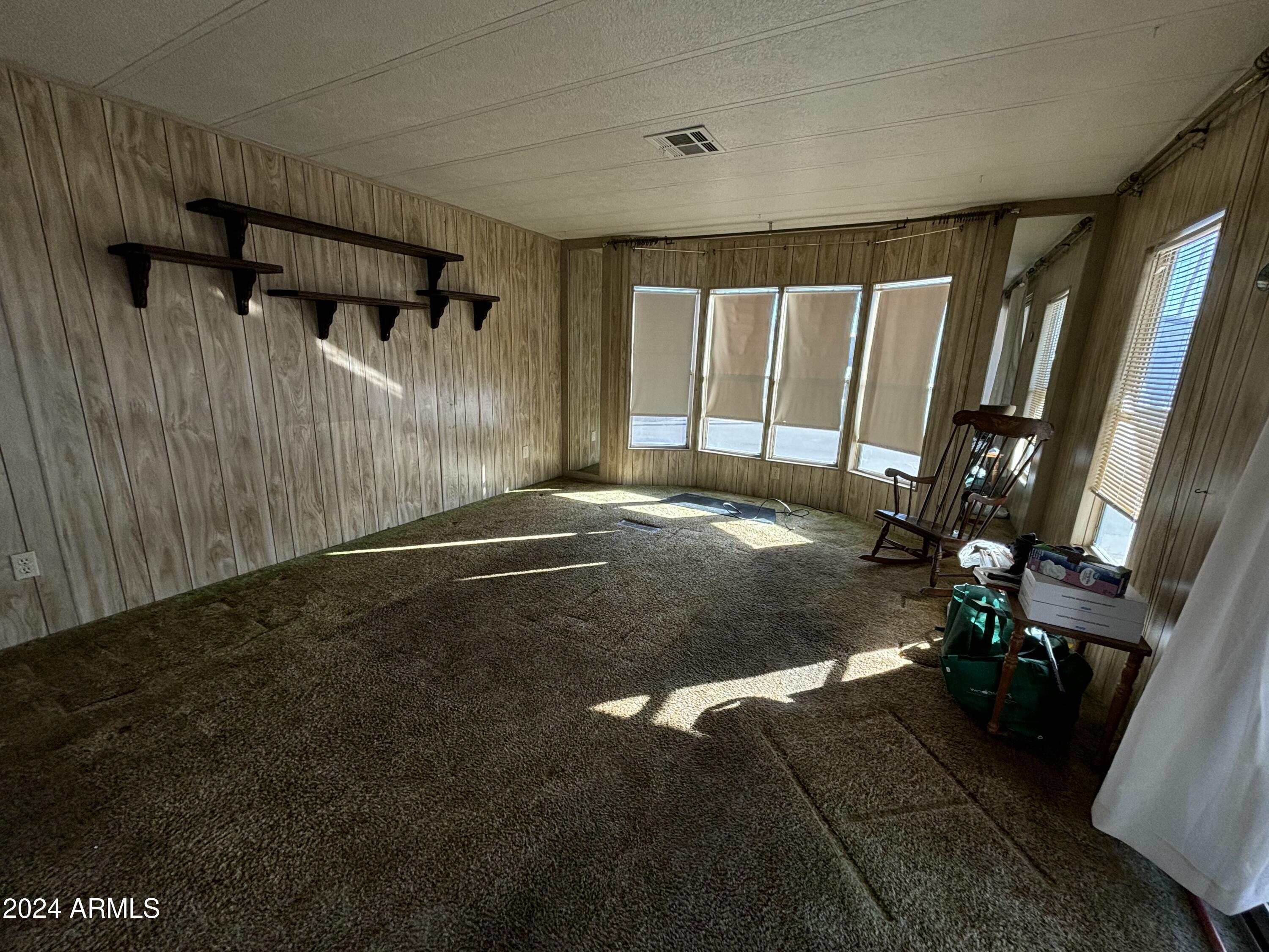 11425 E UNIVERSITY Drive, 24