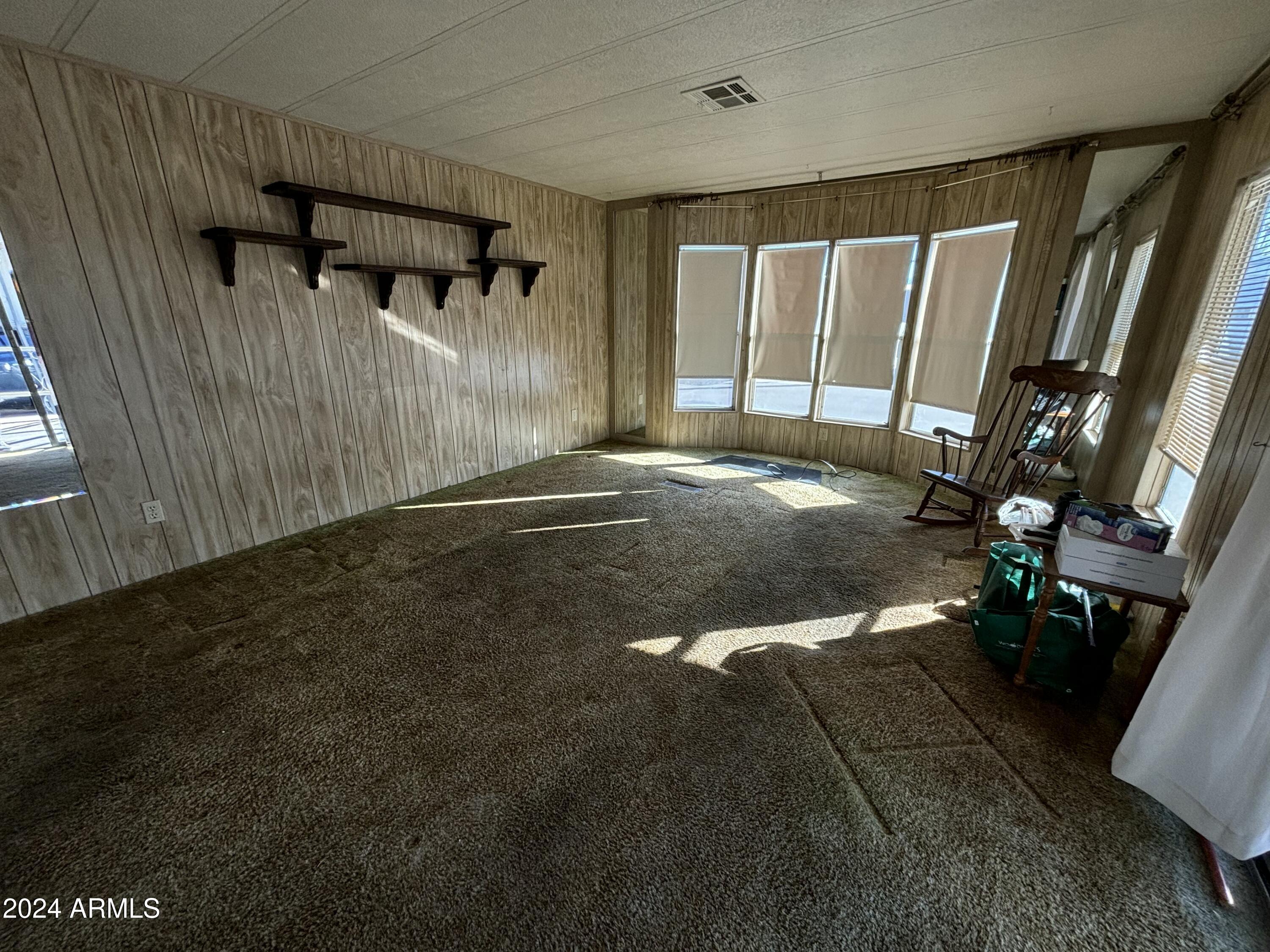 11425 E UNIVERSITY Drive, 24