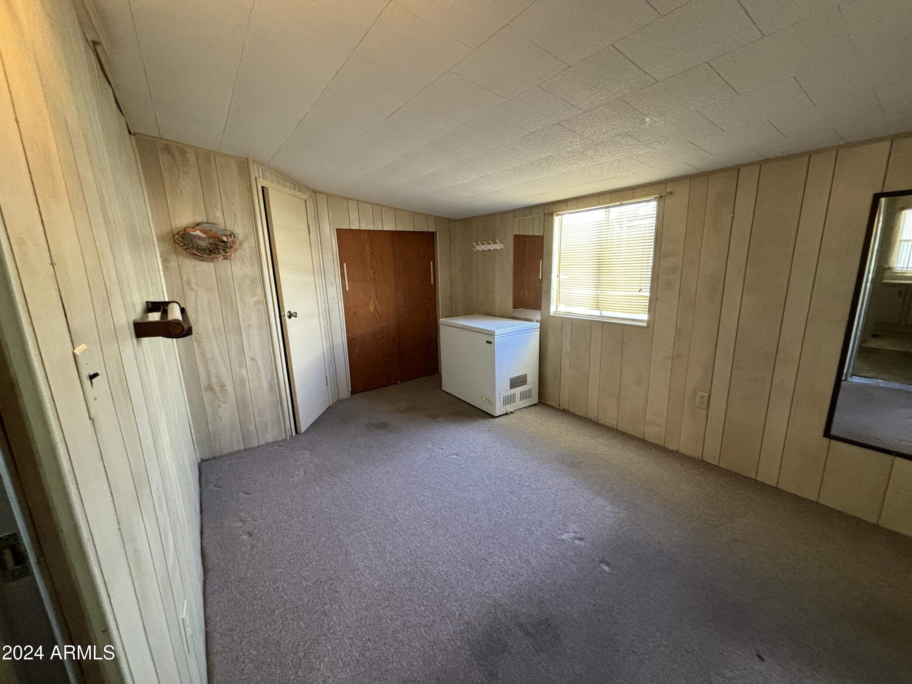 11425 E UNIVERSITY Drive, 24