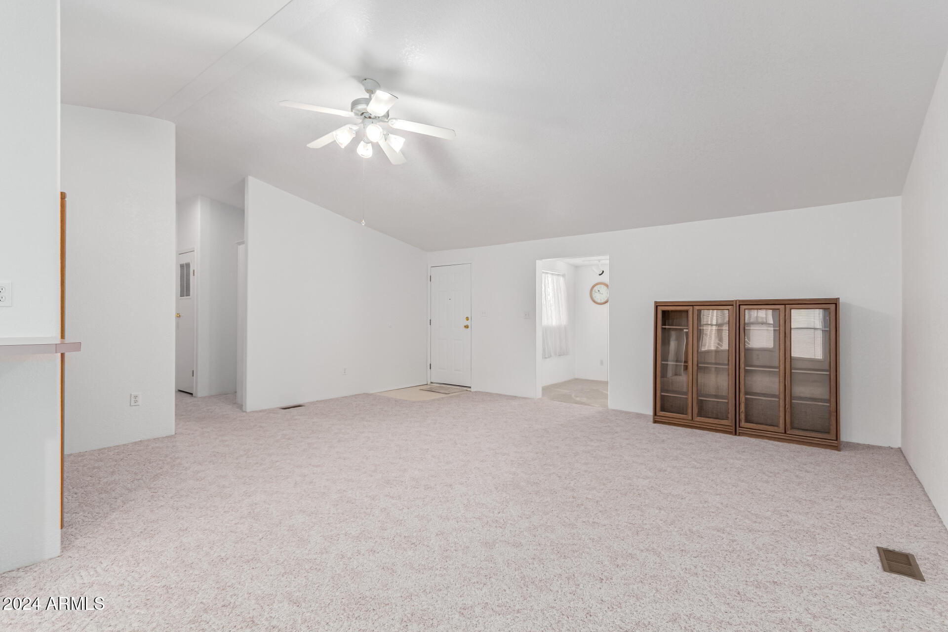 2609 W SOUTHERN Avenue, 52