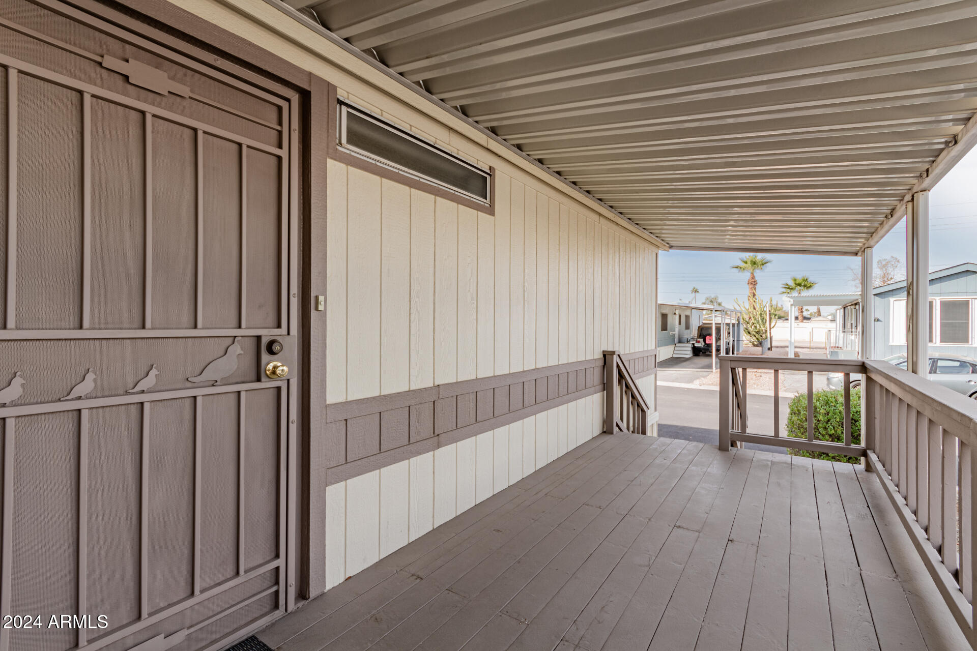 2609 W SOUTHERN Avenue, 52