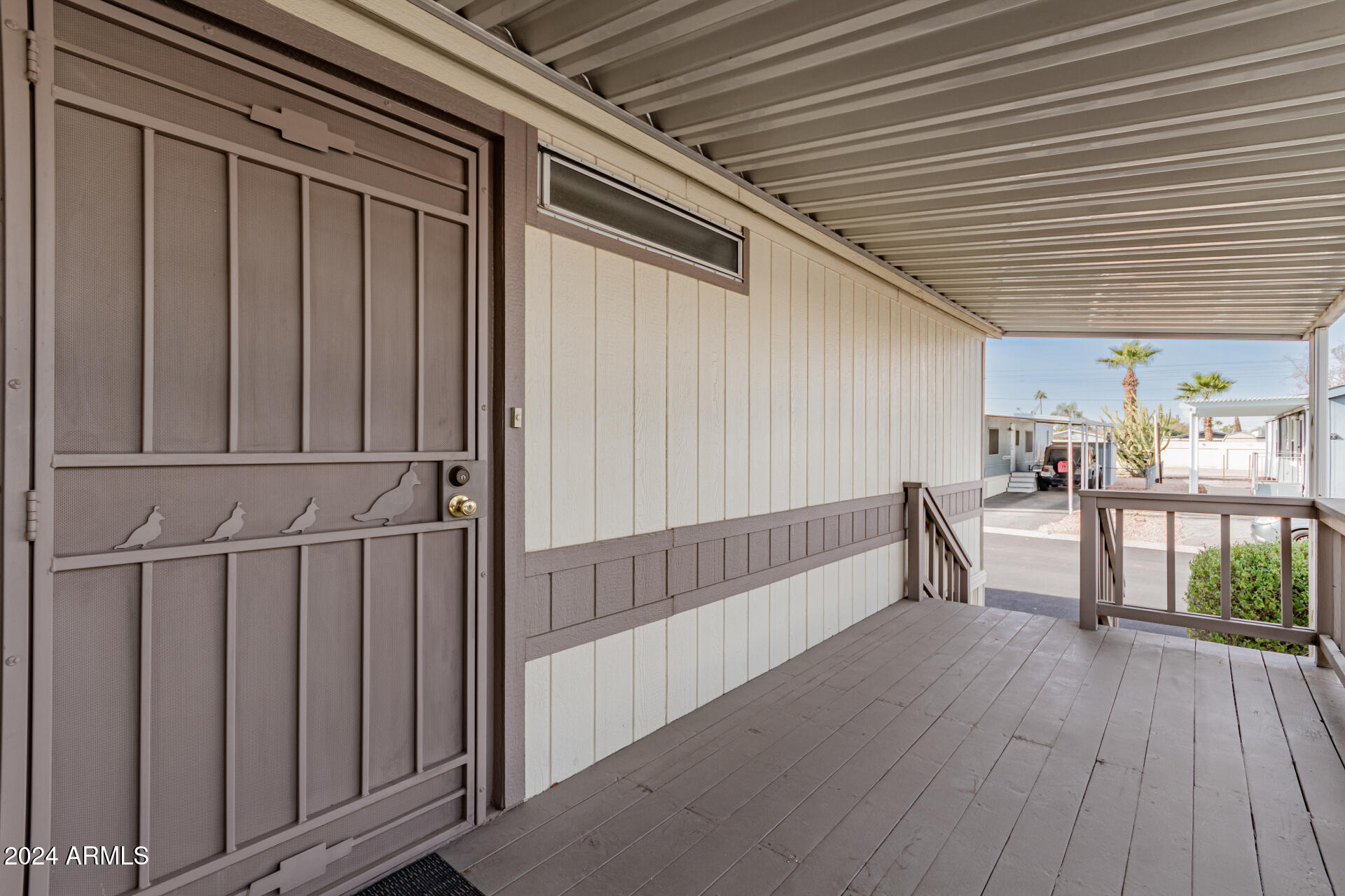 2609 W SOUTHERN Avenue, 52