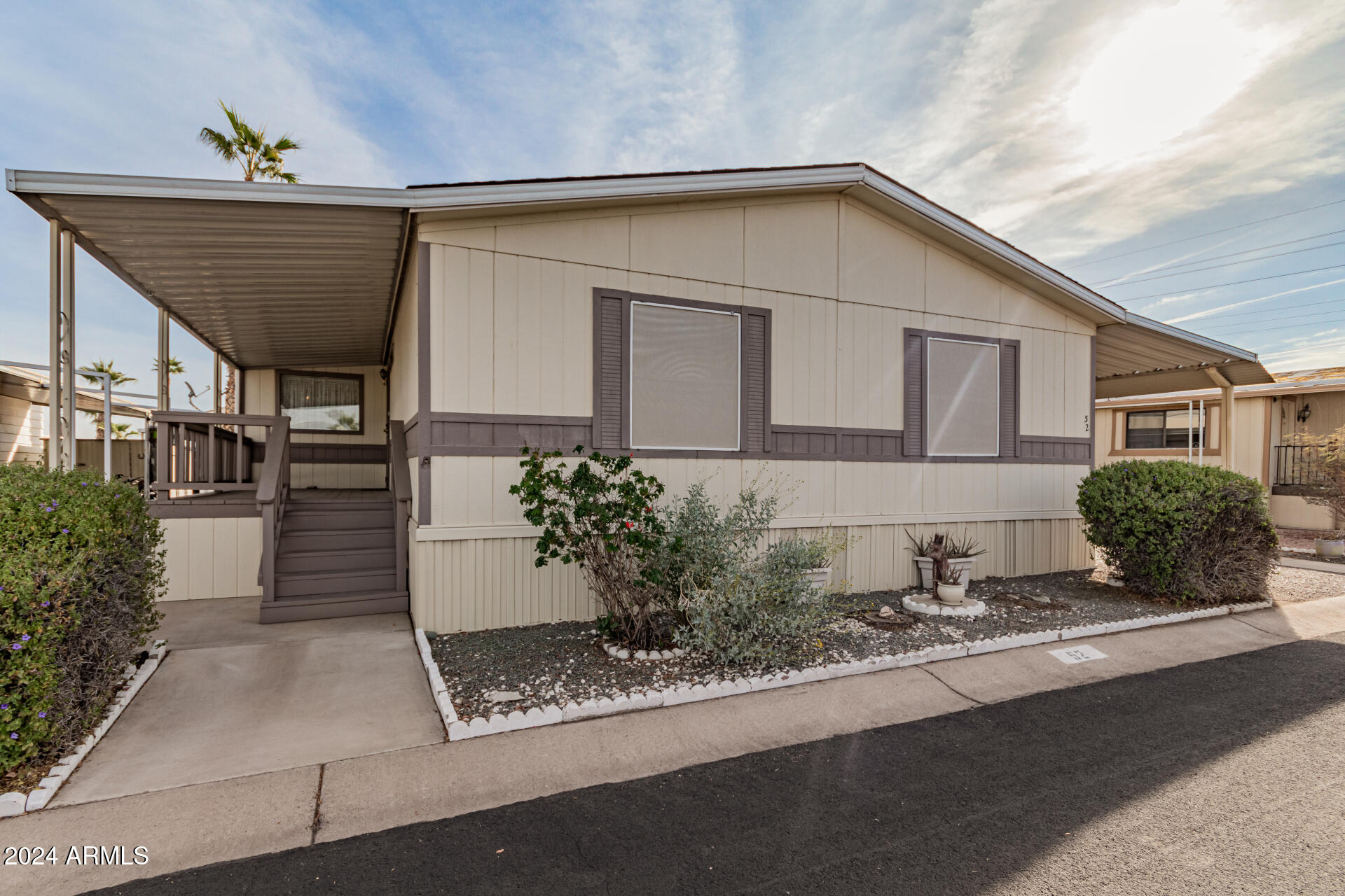 2609 W SOUTHERN Avenue, 52