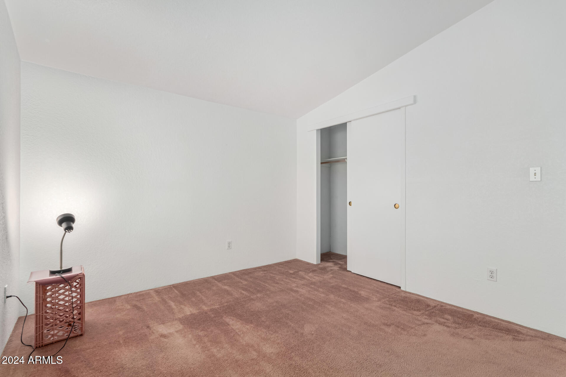 2609 W SOUTHERN Avenue, 52