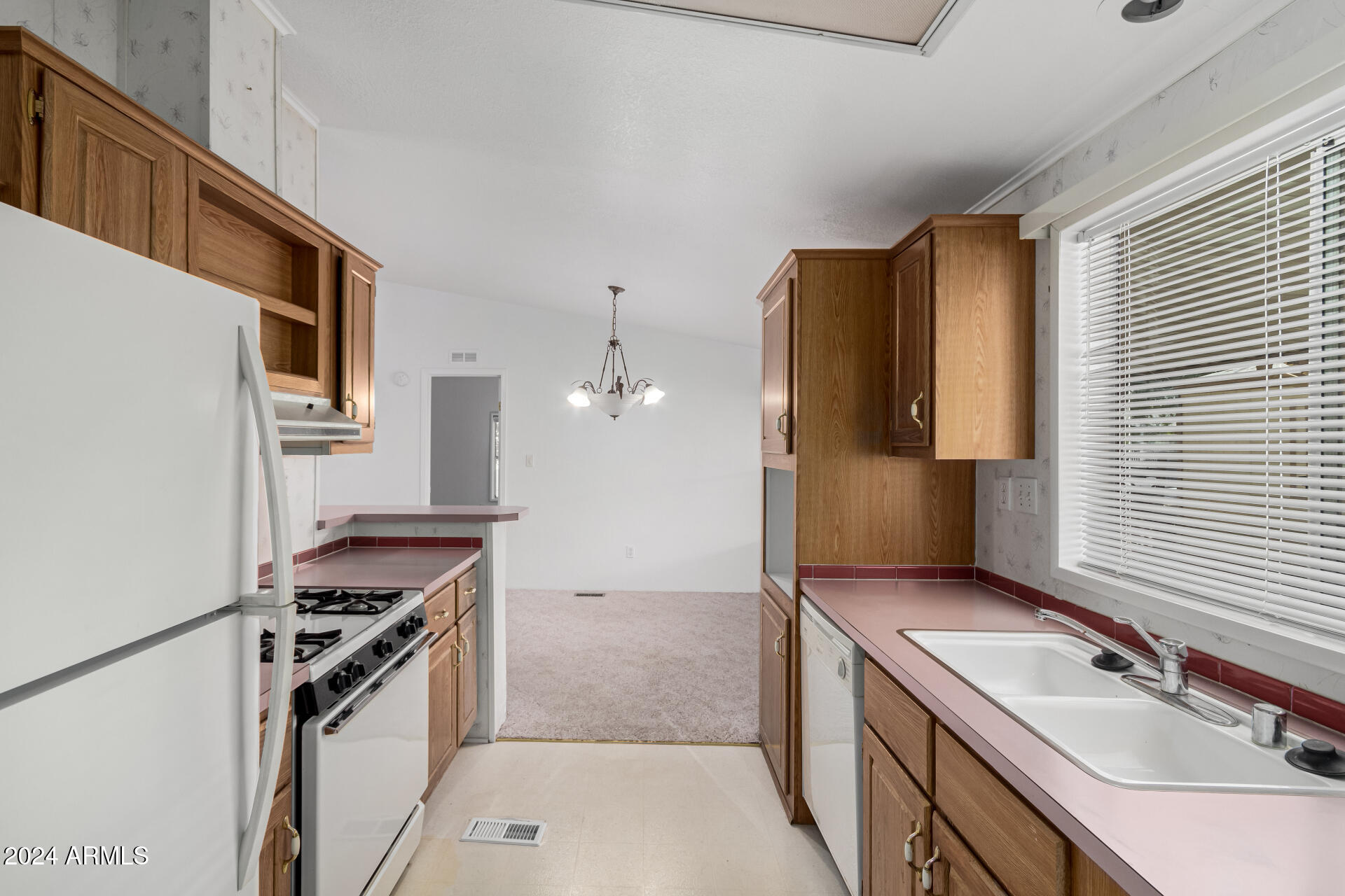 2609 W SOUTHERN Avenue, 52