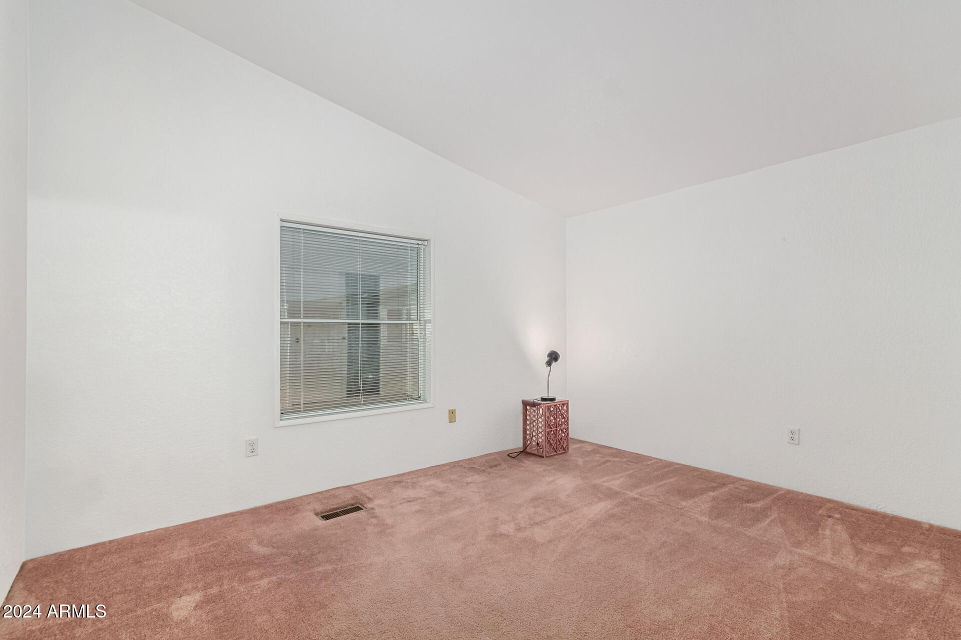 2609 W SOUTHERN Avenue, 52