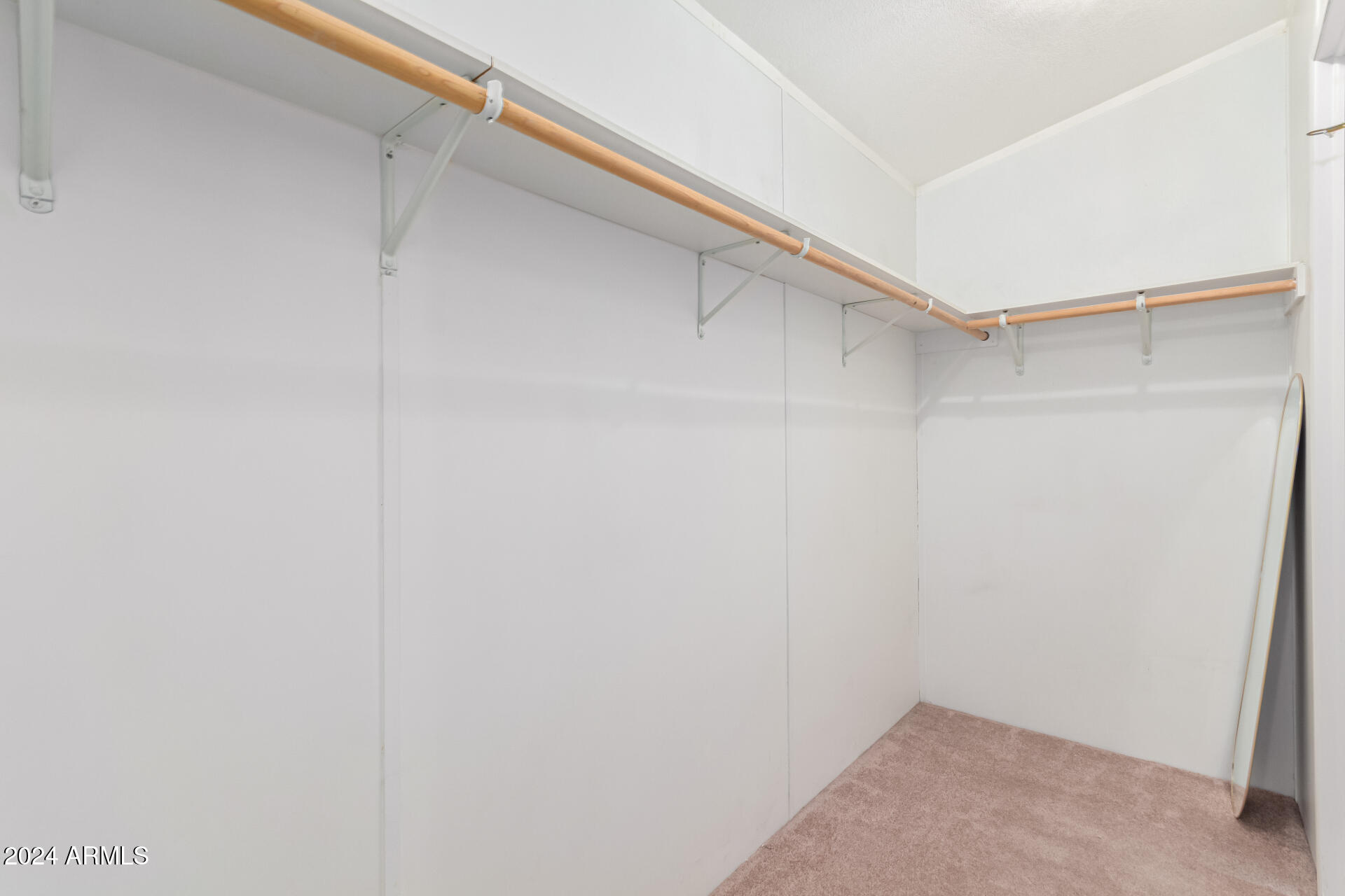 2609 W SOUTHERN Avenue, 52