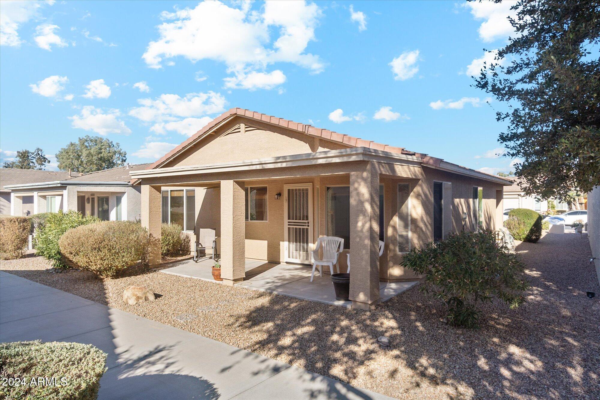 3371 E TORREY PINES Lane