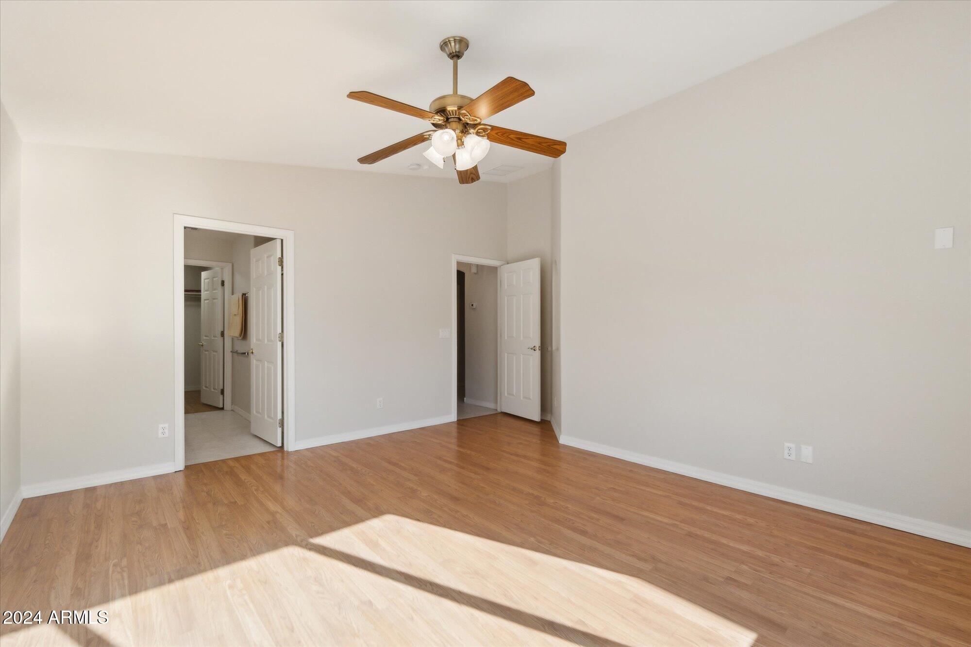 3371 E TORREY PINES Lane