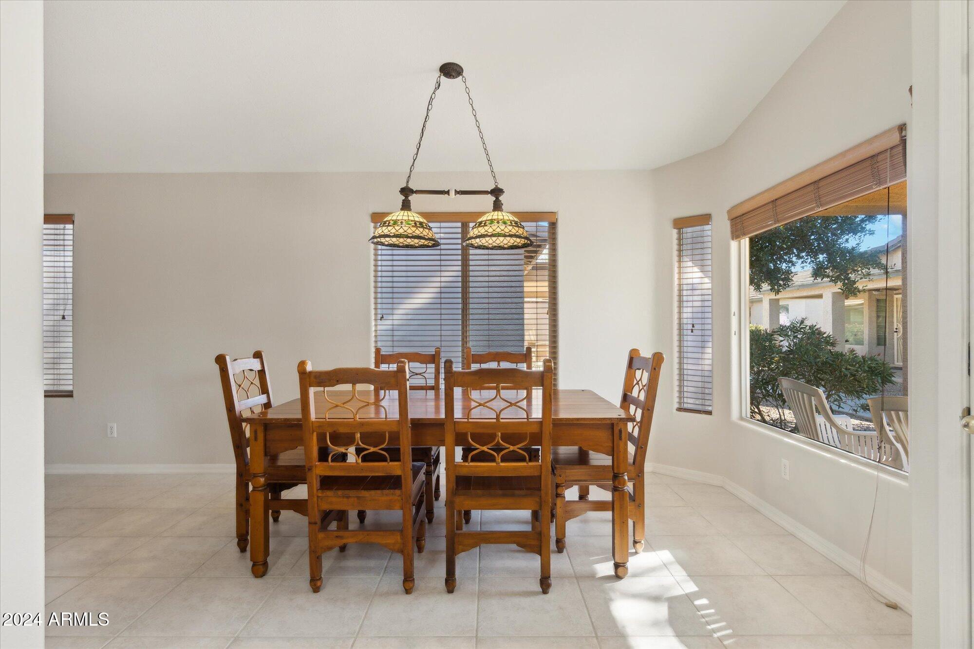 3371 E TORREY PINES Lane