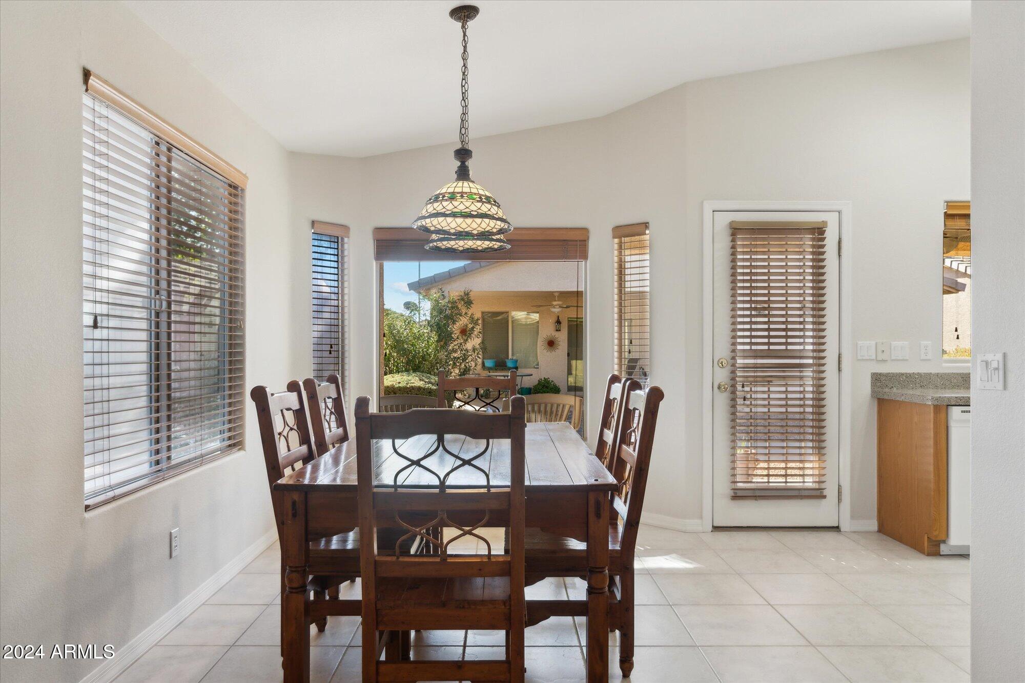 3371 E TORREY PINES Lane