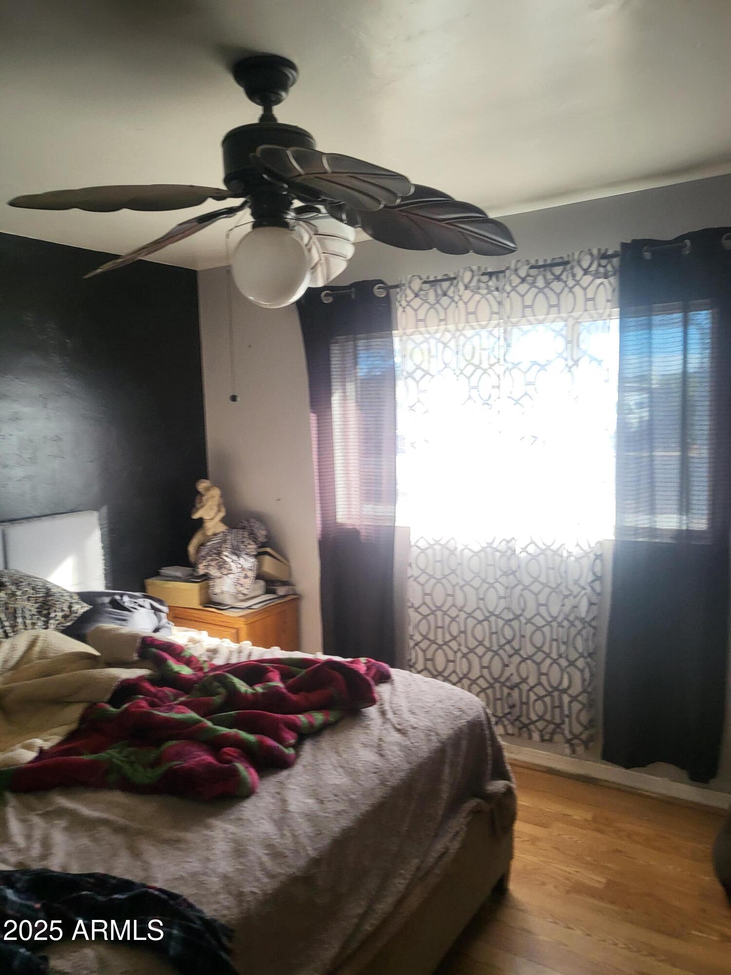 1540 W 6TH Street