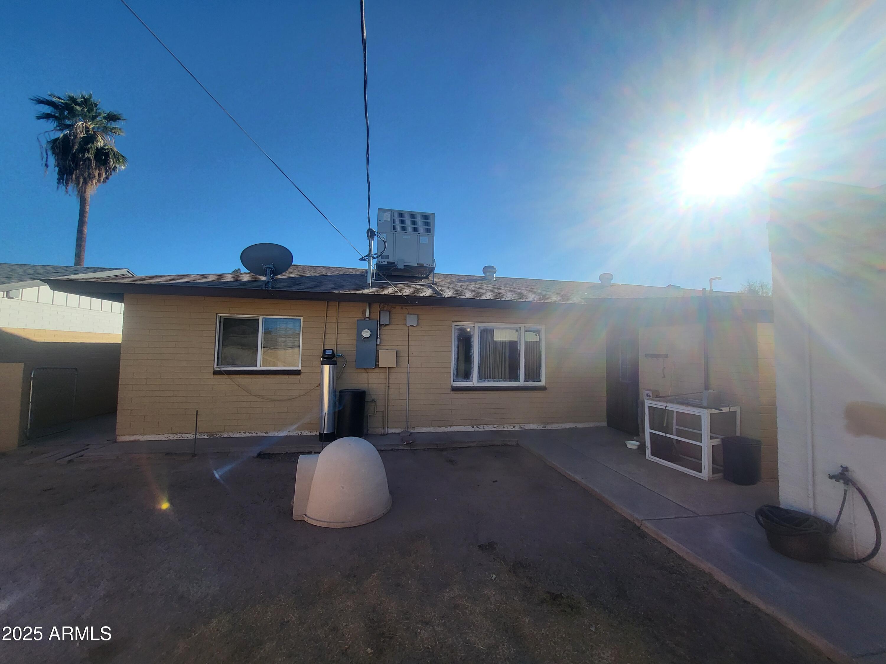 1540 W 6TH Street
