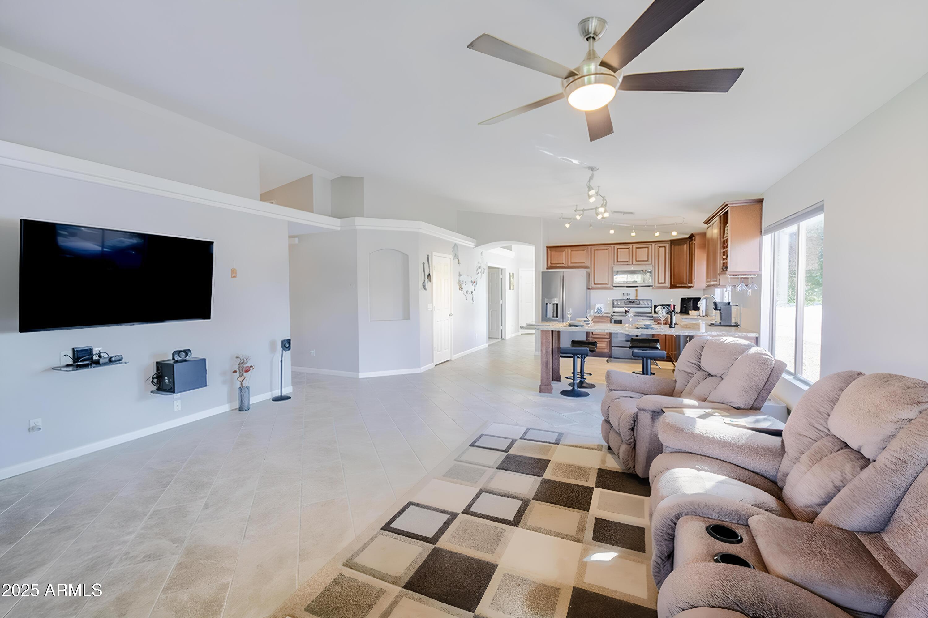 1722 E SAN XAVIER Drive
