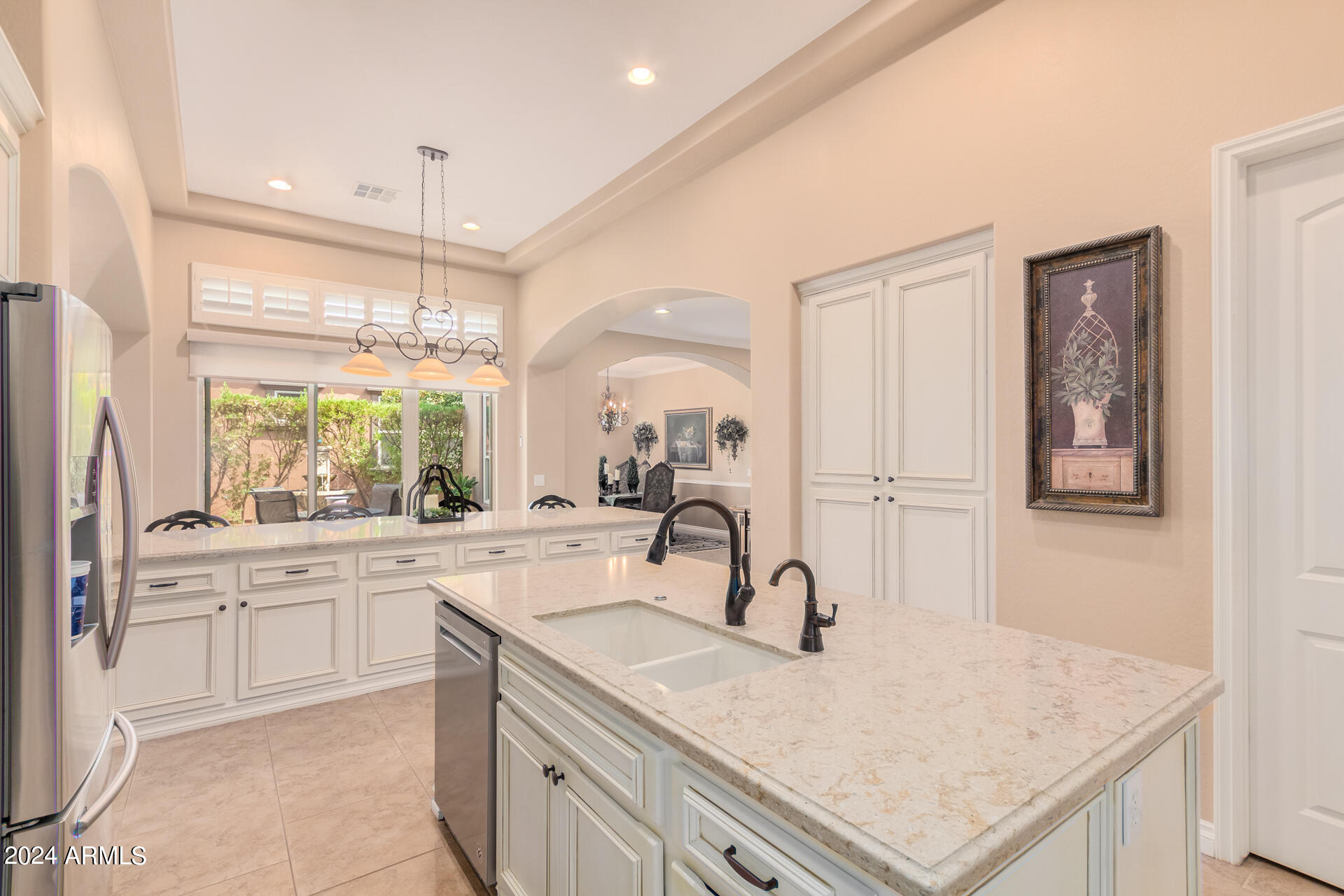 1534 E SWEET CITRUS Drive
