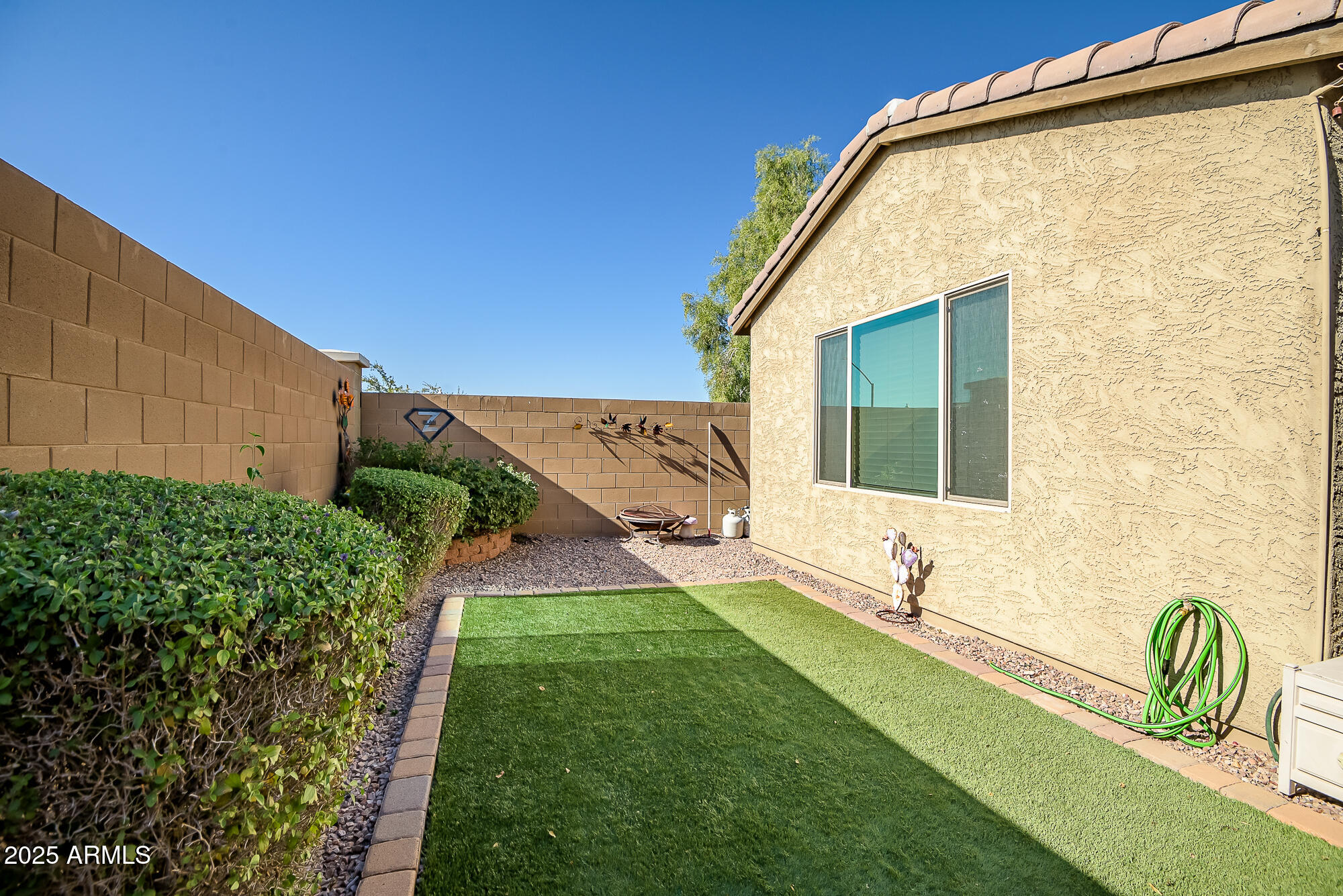 12243 W DESERT MOON Way