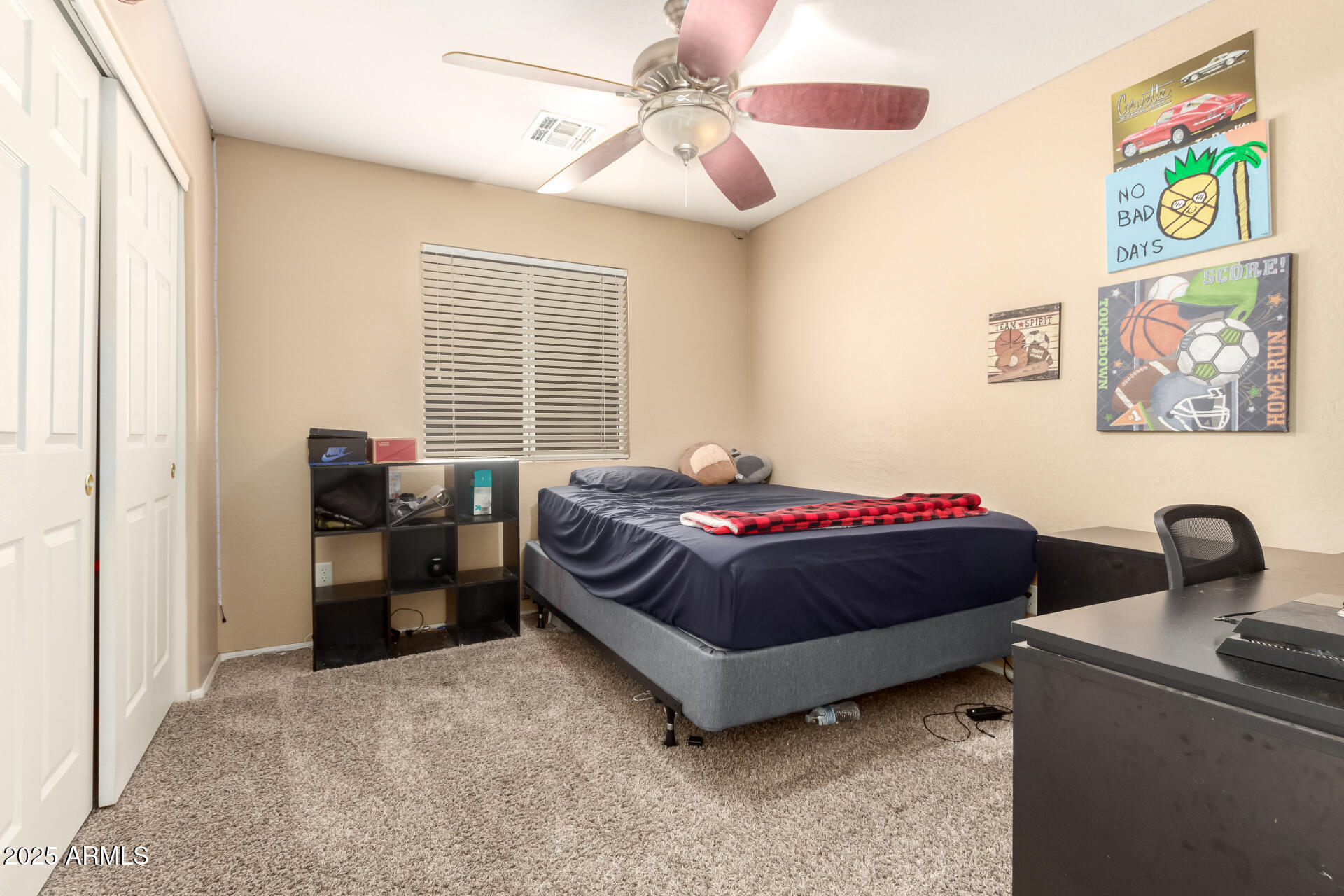 1154 E DESERT HOLLY Drive