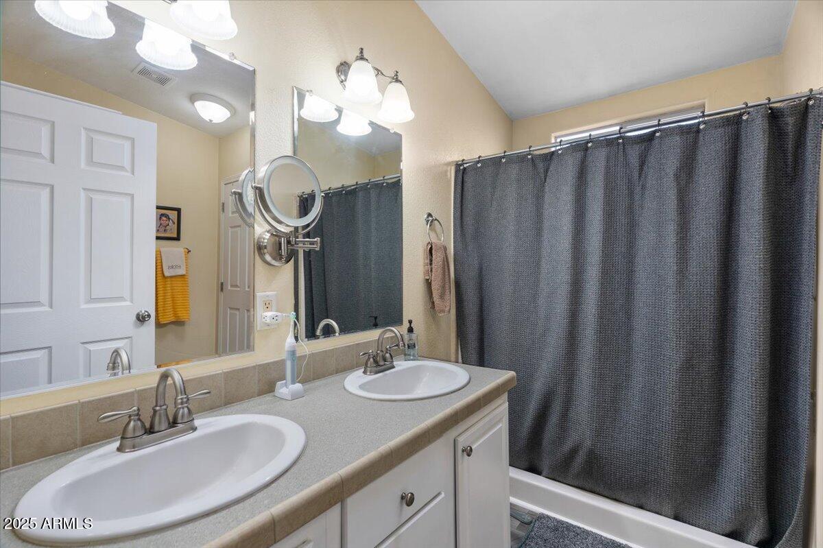 2208 W BASELINE Avenue, 94