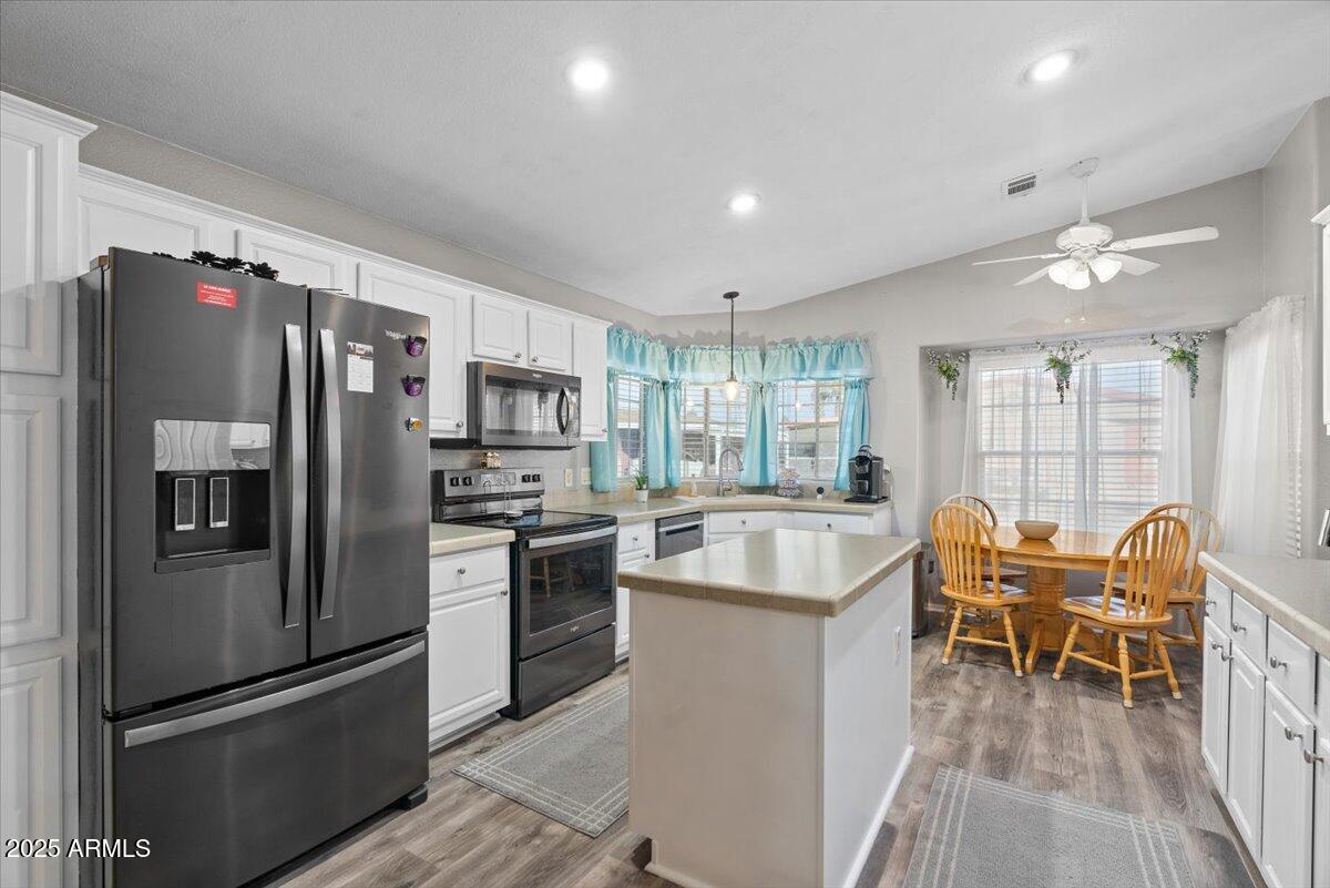 2208 W BASELINE Avenue, 94
