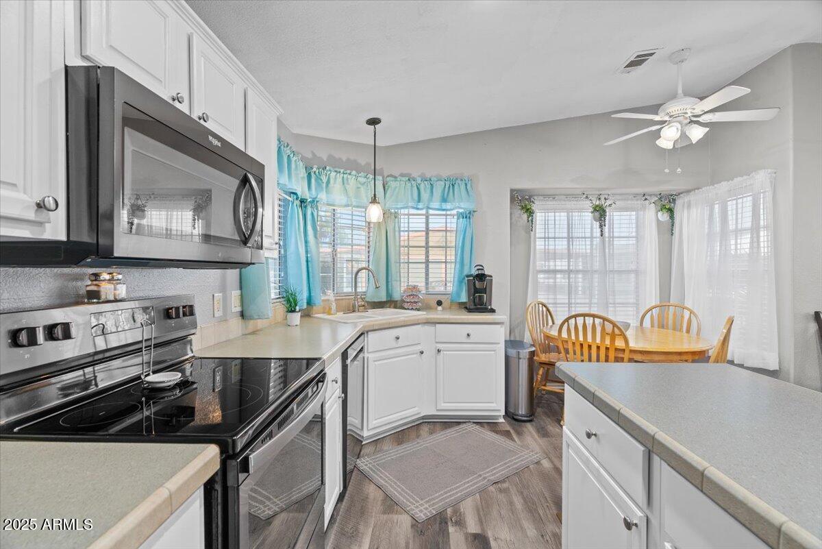 2208 W BASELINE Avenue, 94