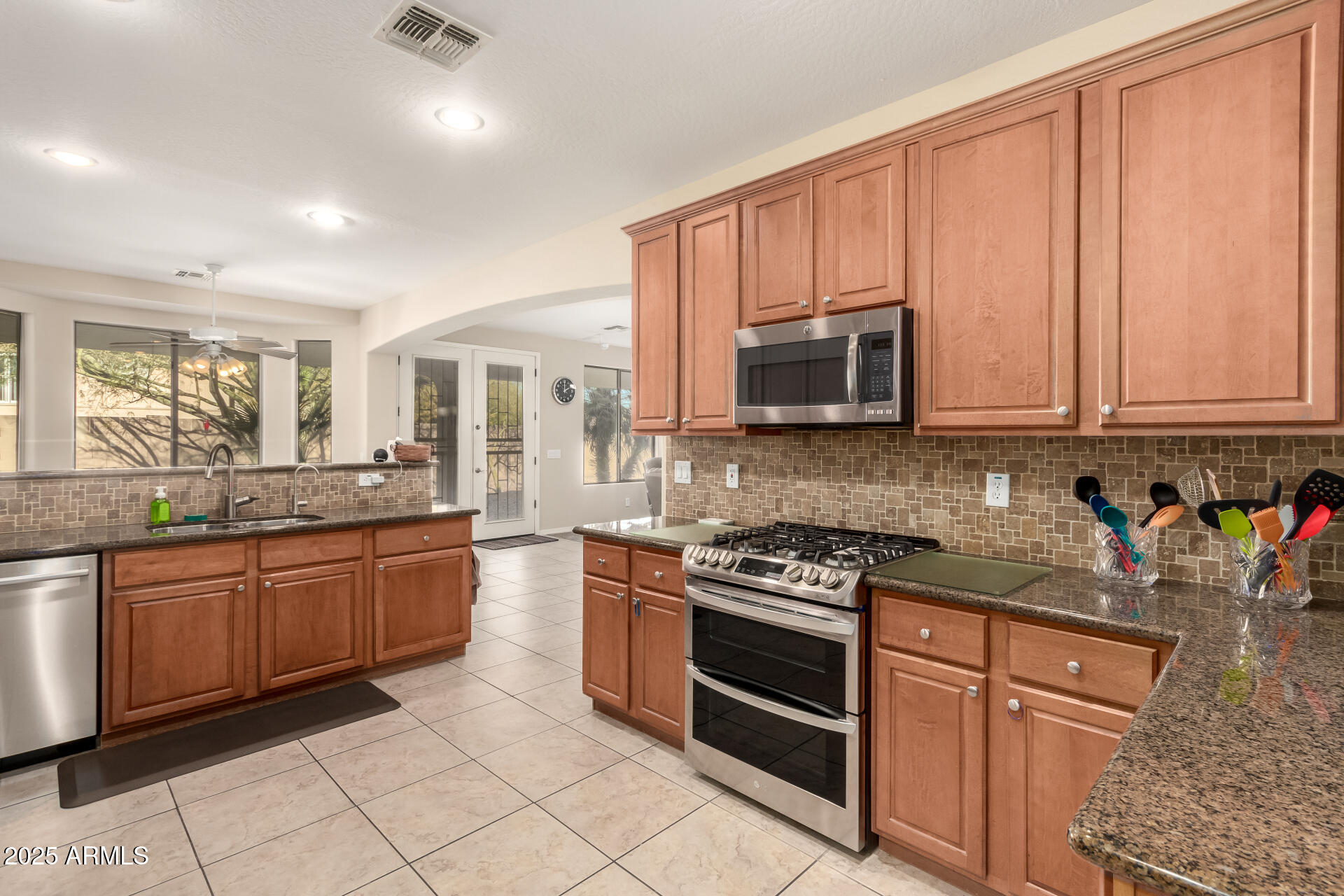 5128 W PEDRO Lane