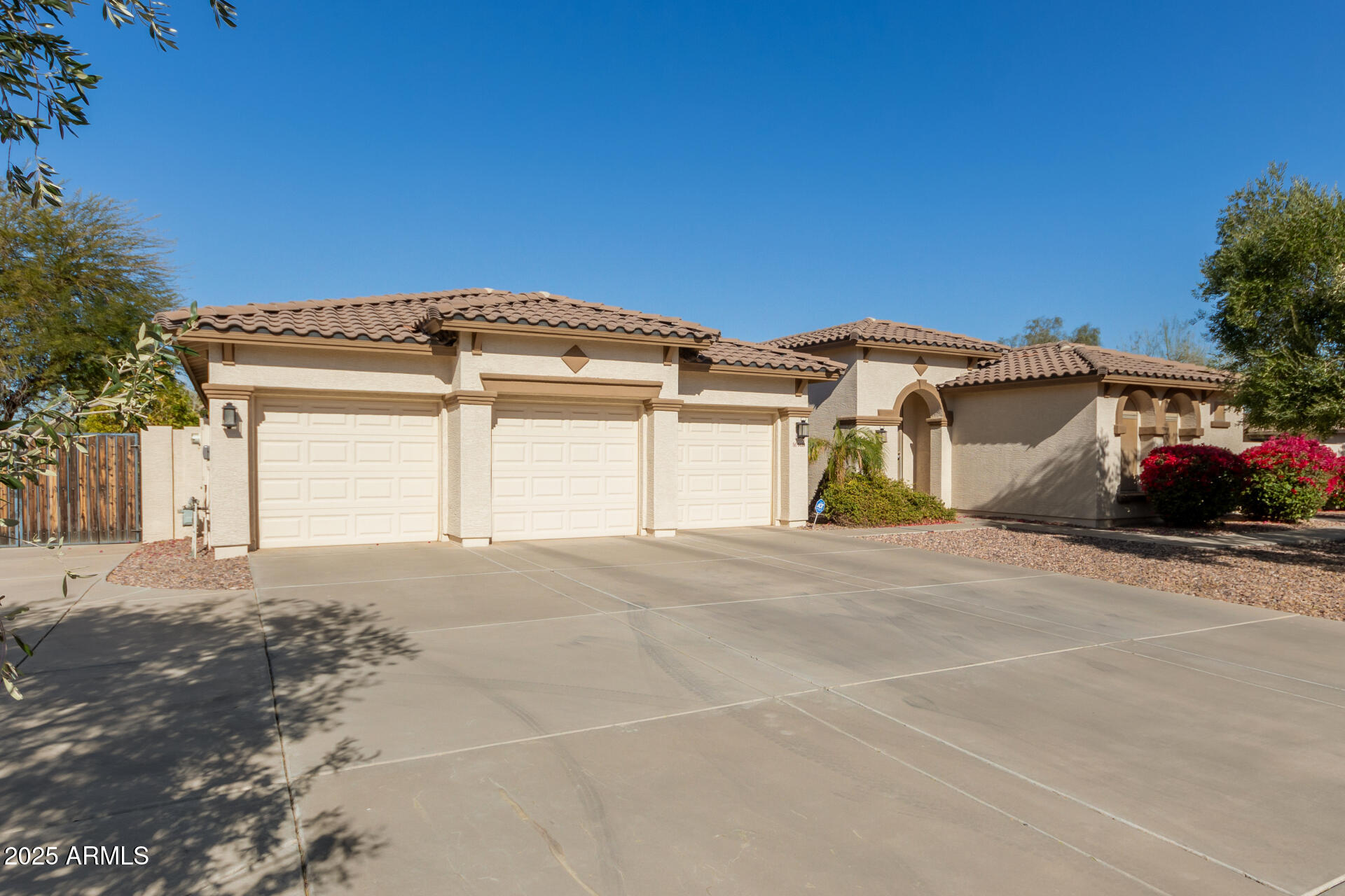 5128 W PEDRO Lane
