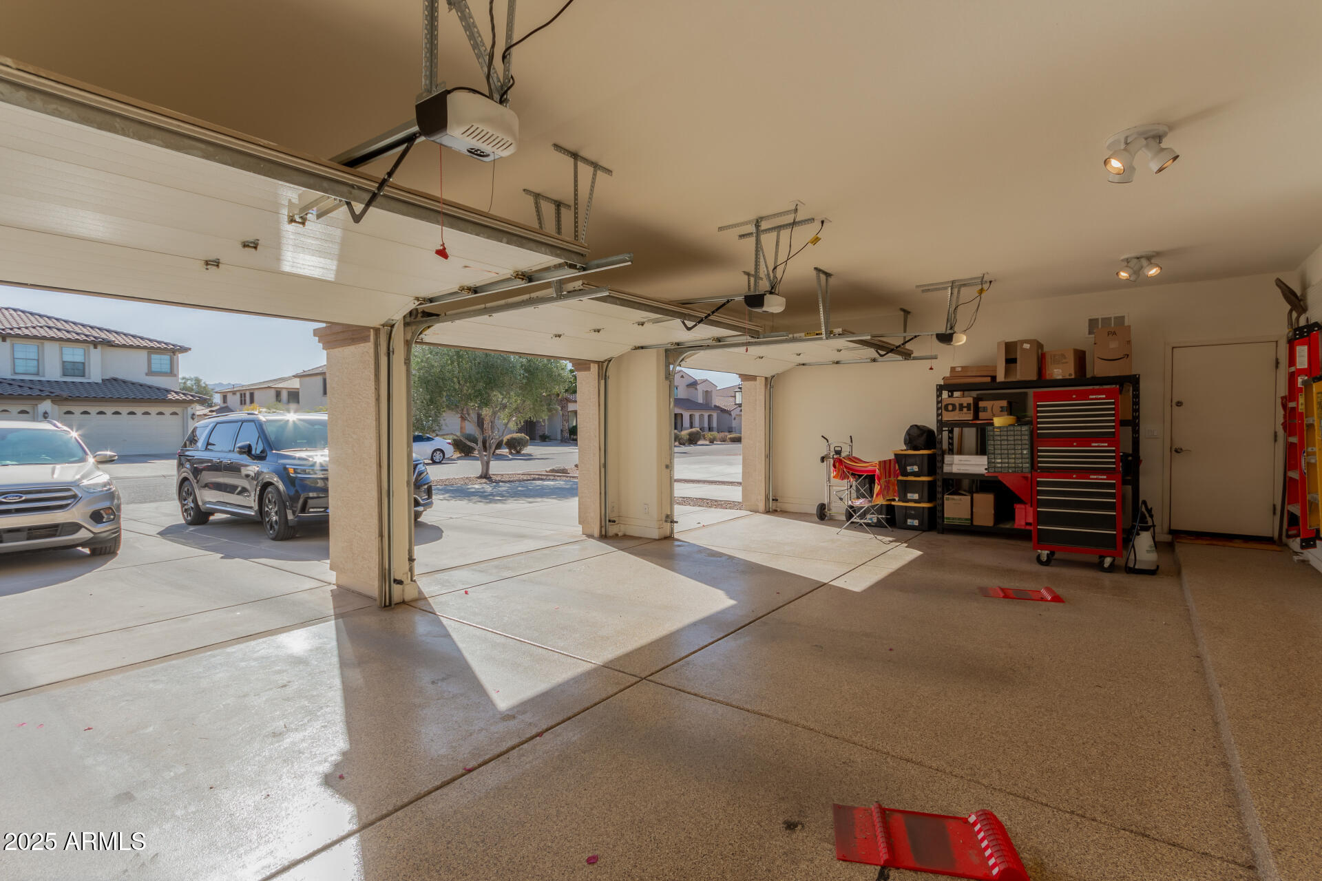 5128 W PEDRO Lane