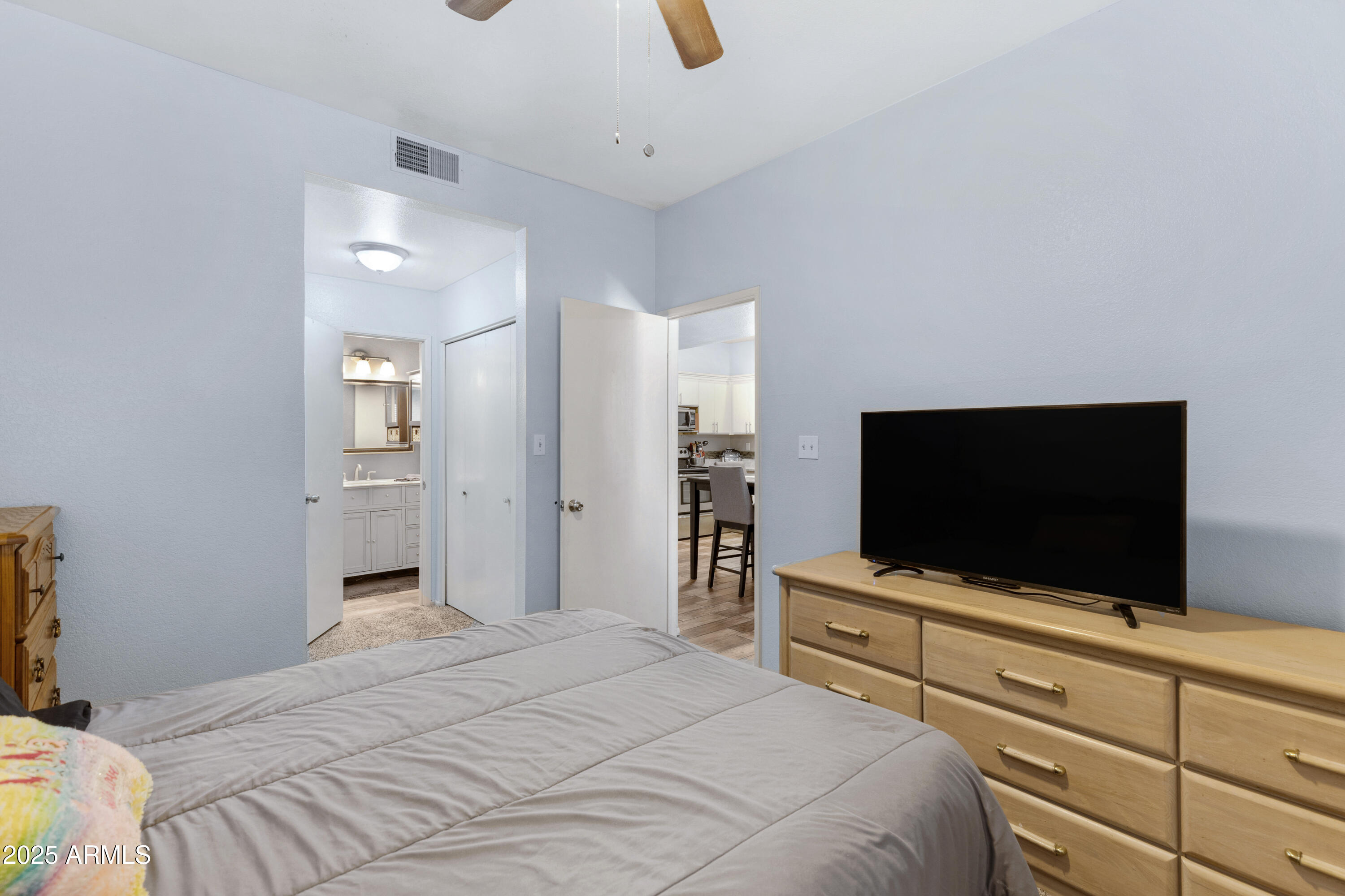 1126 W Elliot Road # 1017