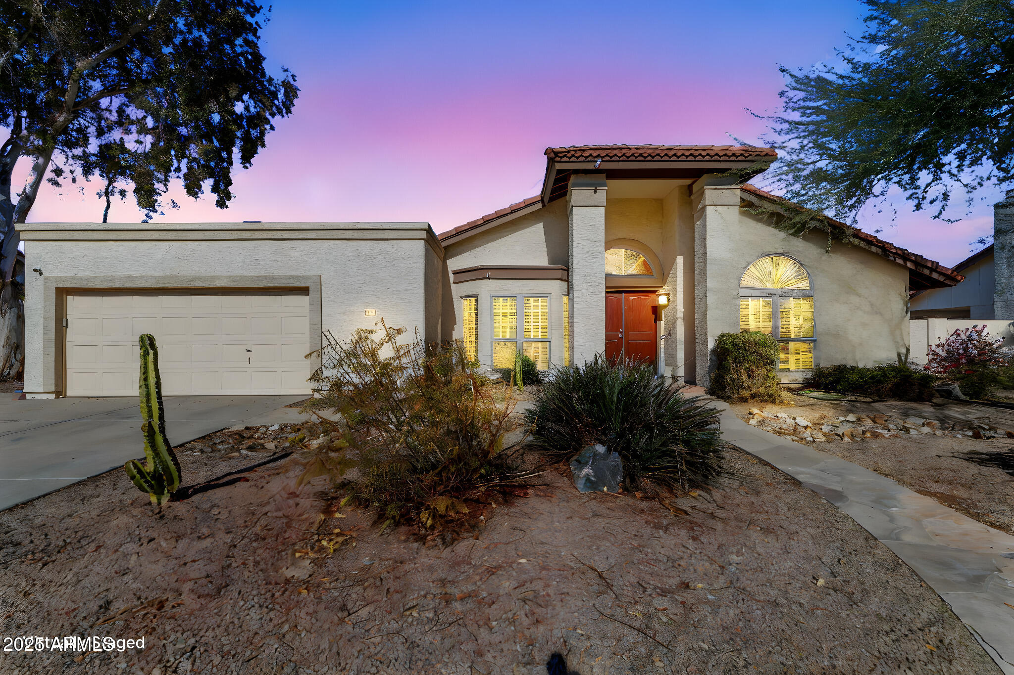 408 W STRAFORD Drive