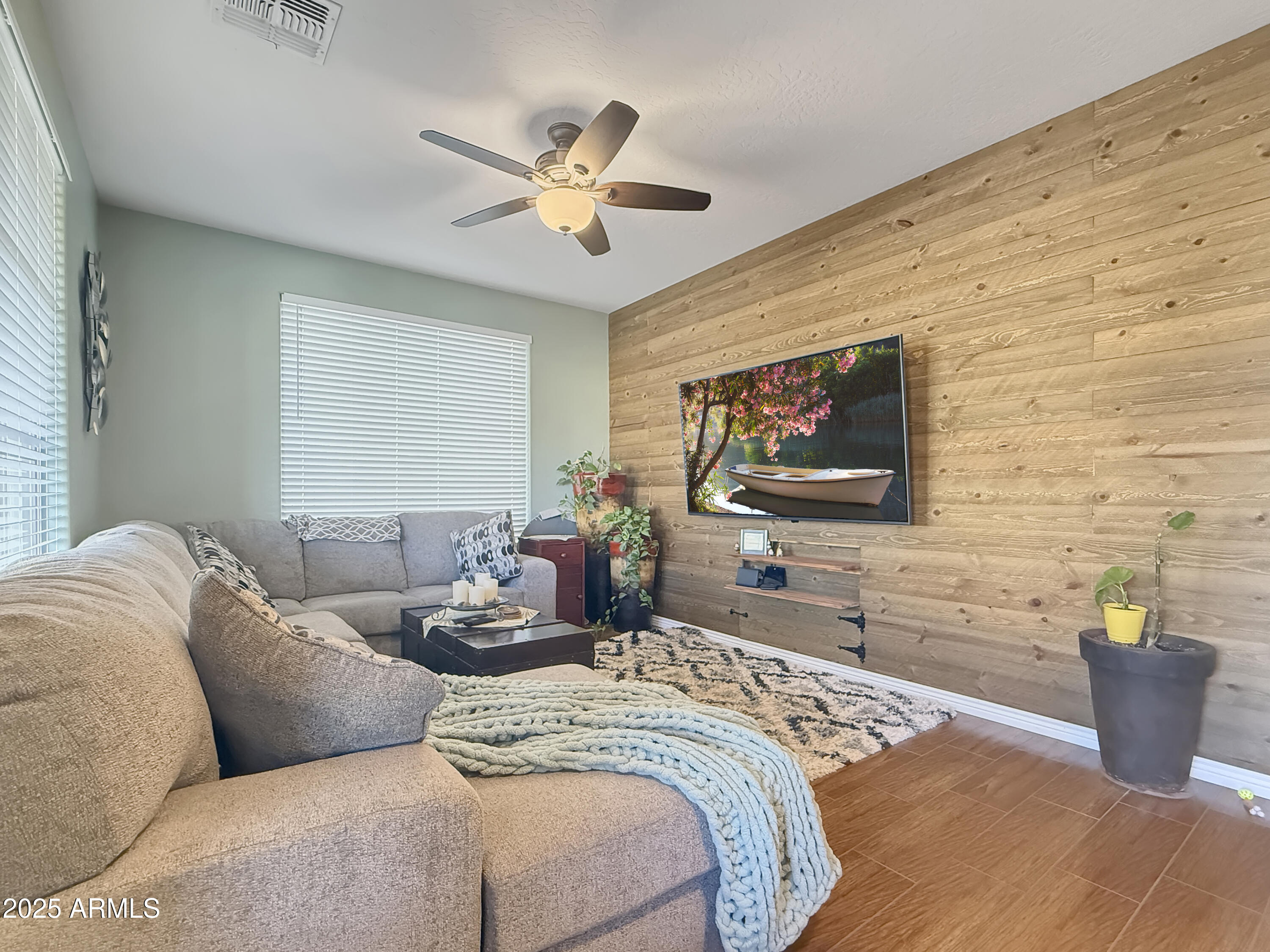 14335 W COUNTRY GABLES Drive