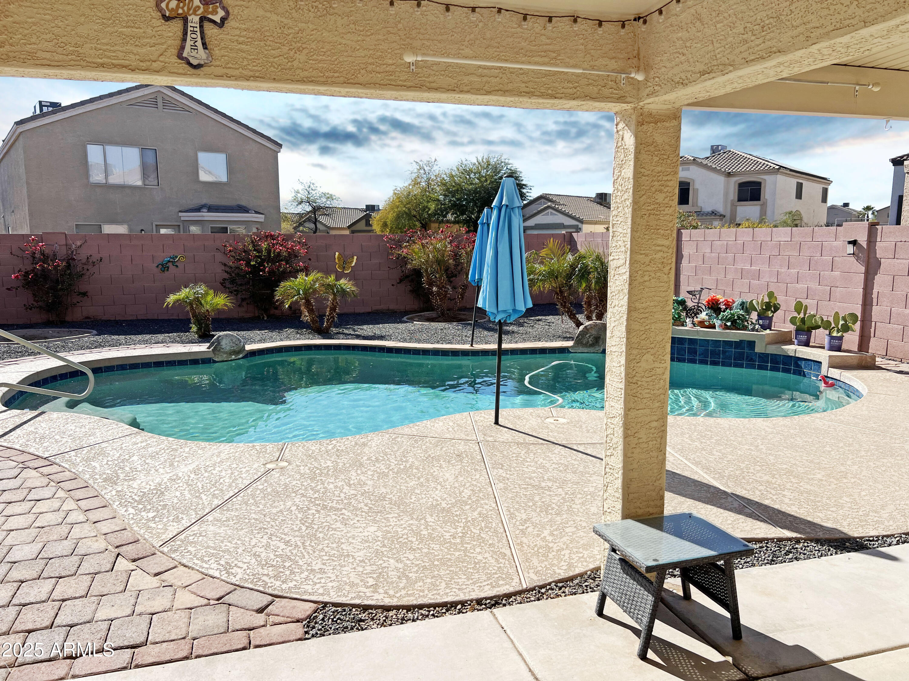 5725 E GOOD PASTURE Lane