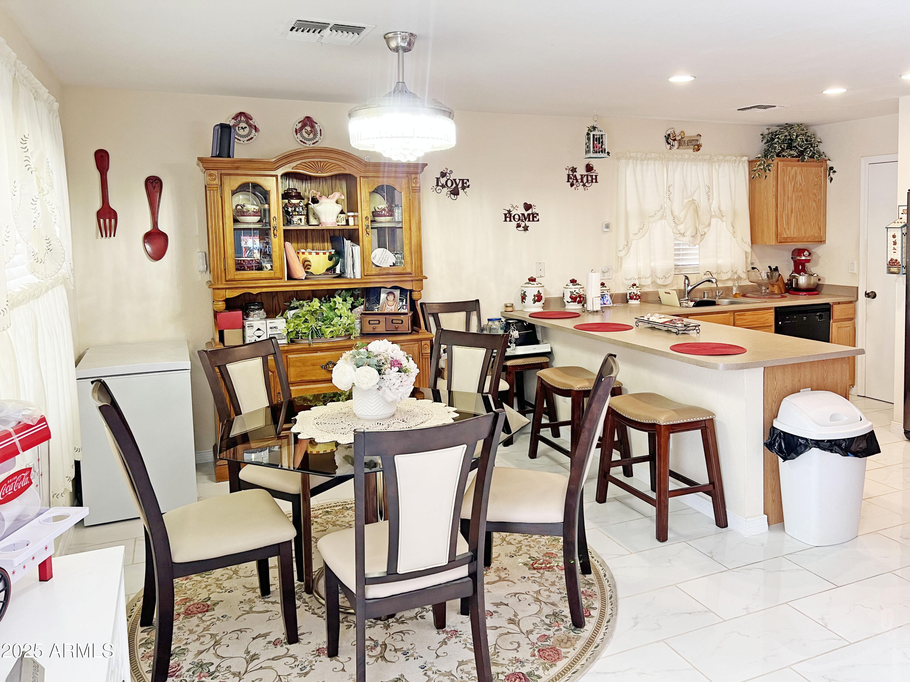 5725 E GOOD PASTURE Lane