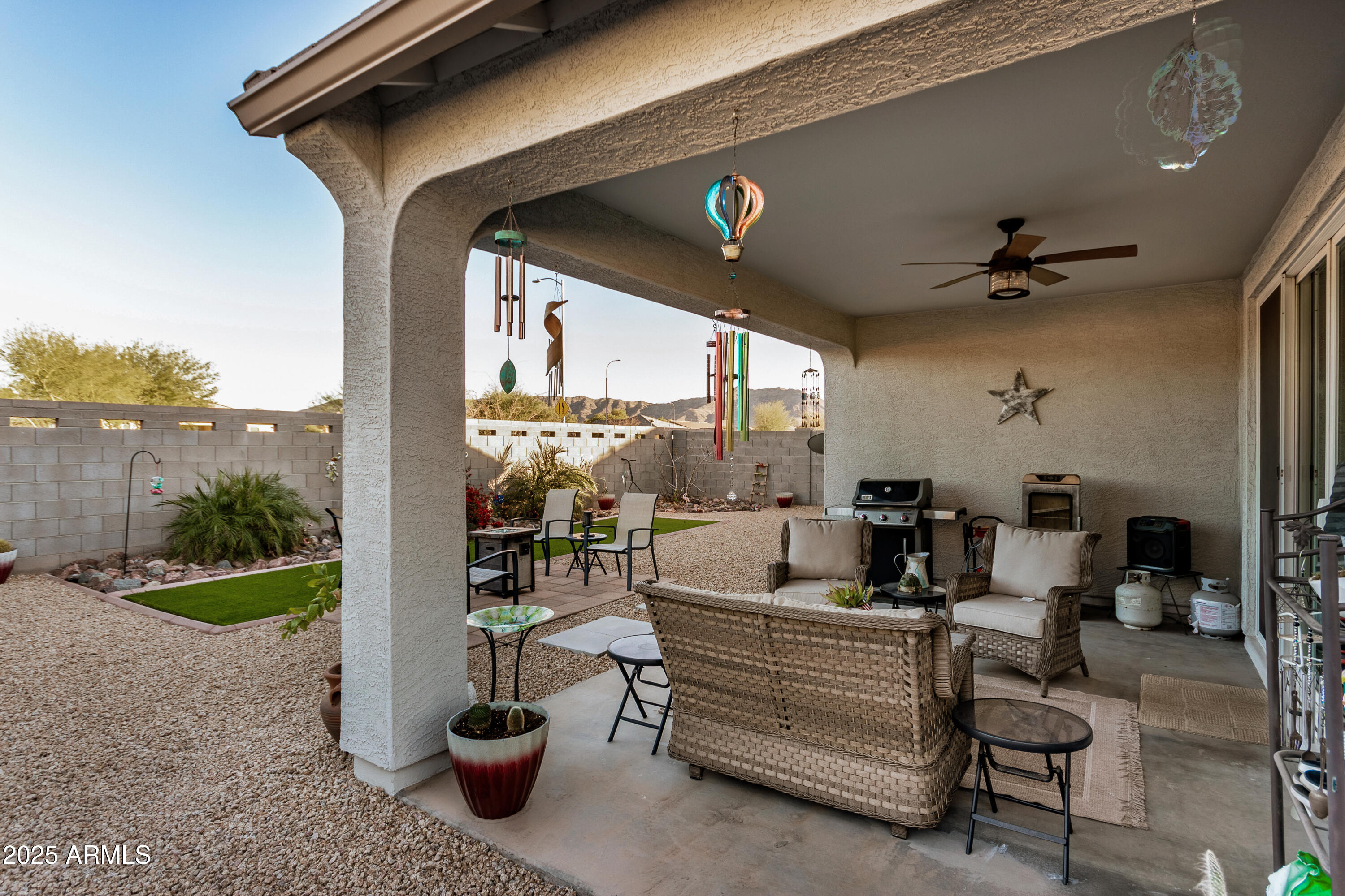 8027 S 43RD Drive