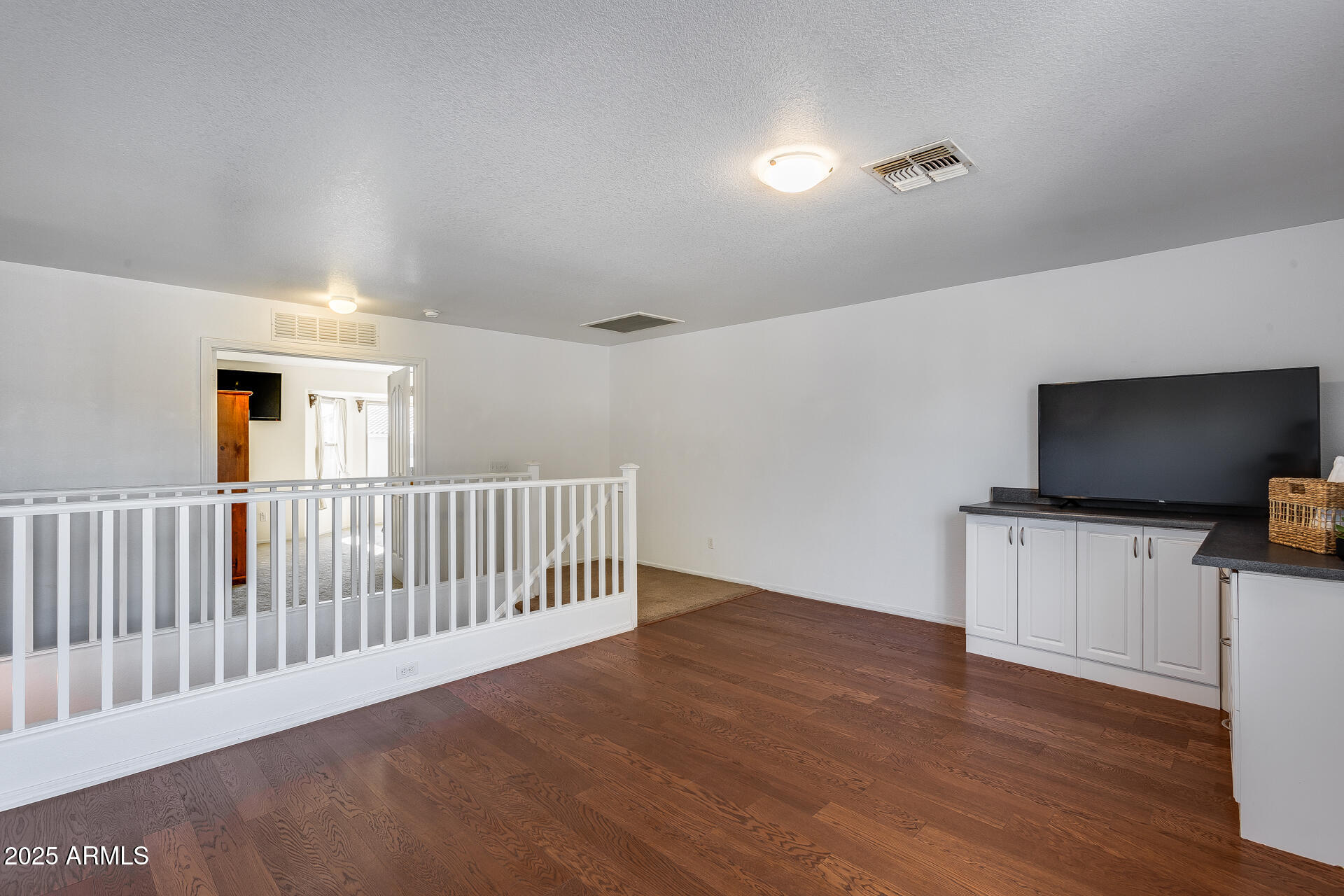 3215 W MOLLY Lane
