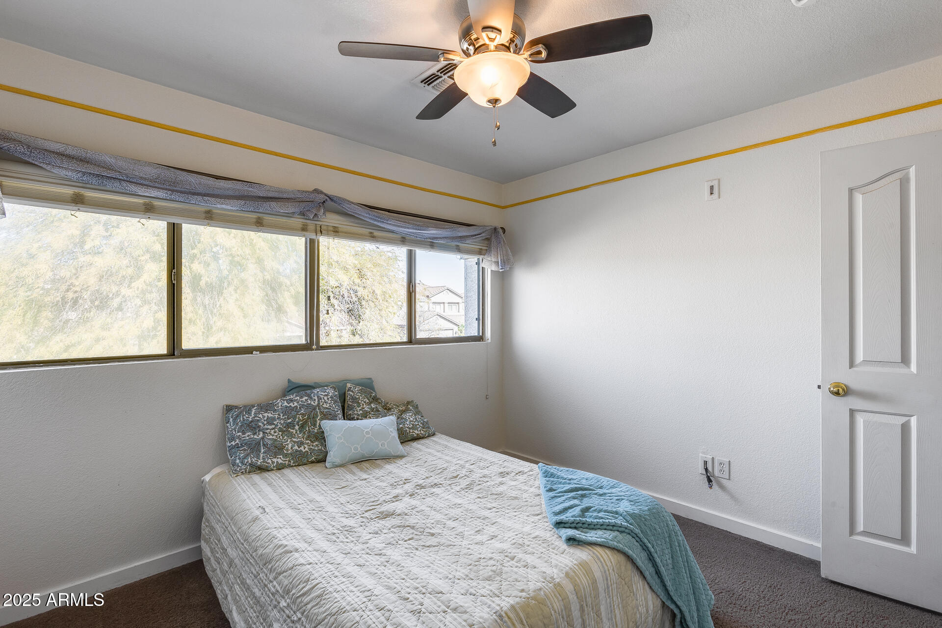 3215 W MOLLY Lane