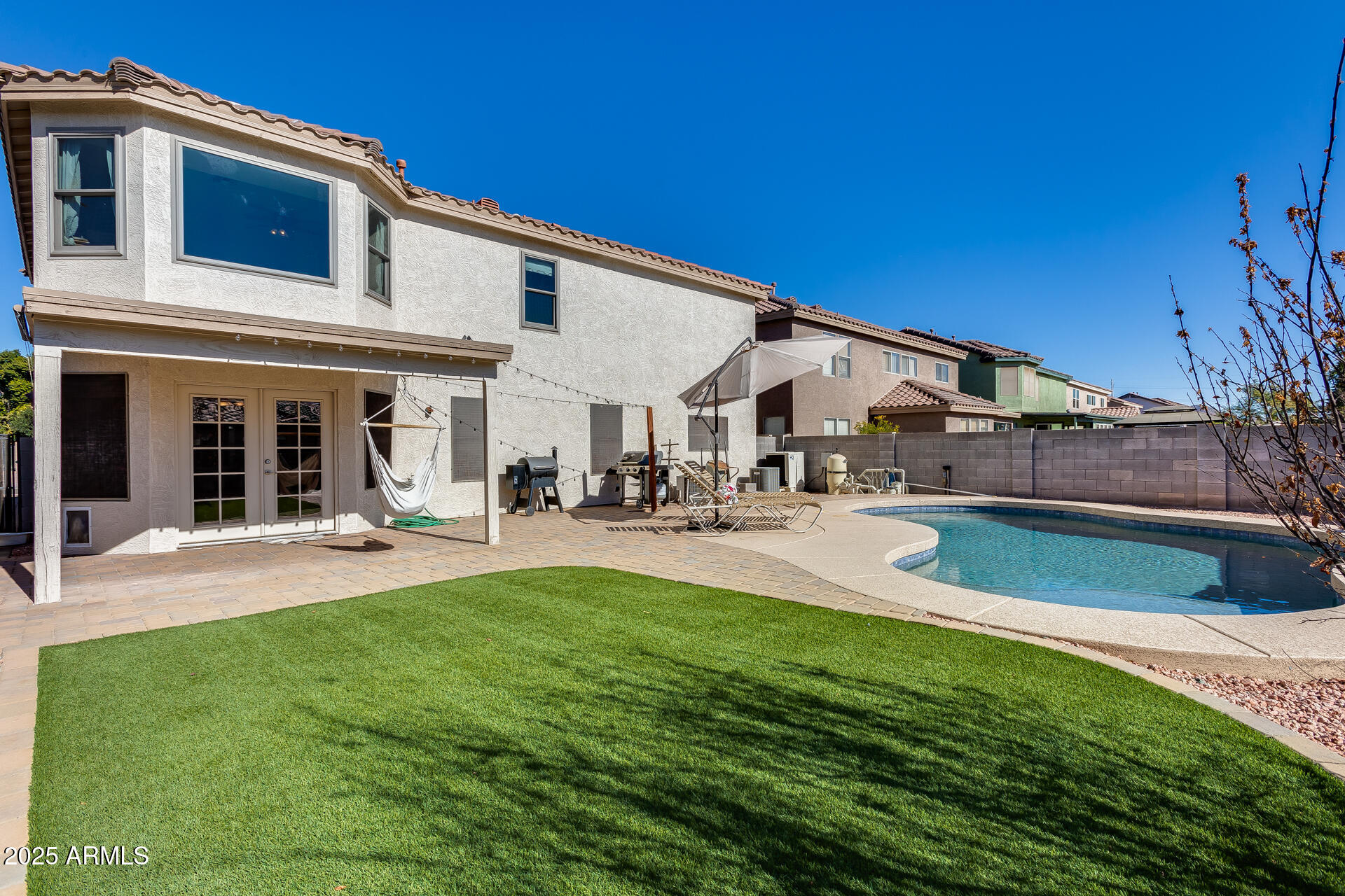 3215 W MOLLY Lane